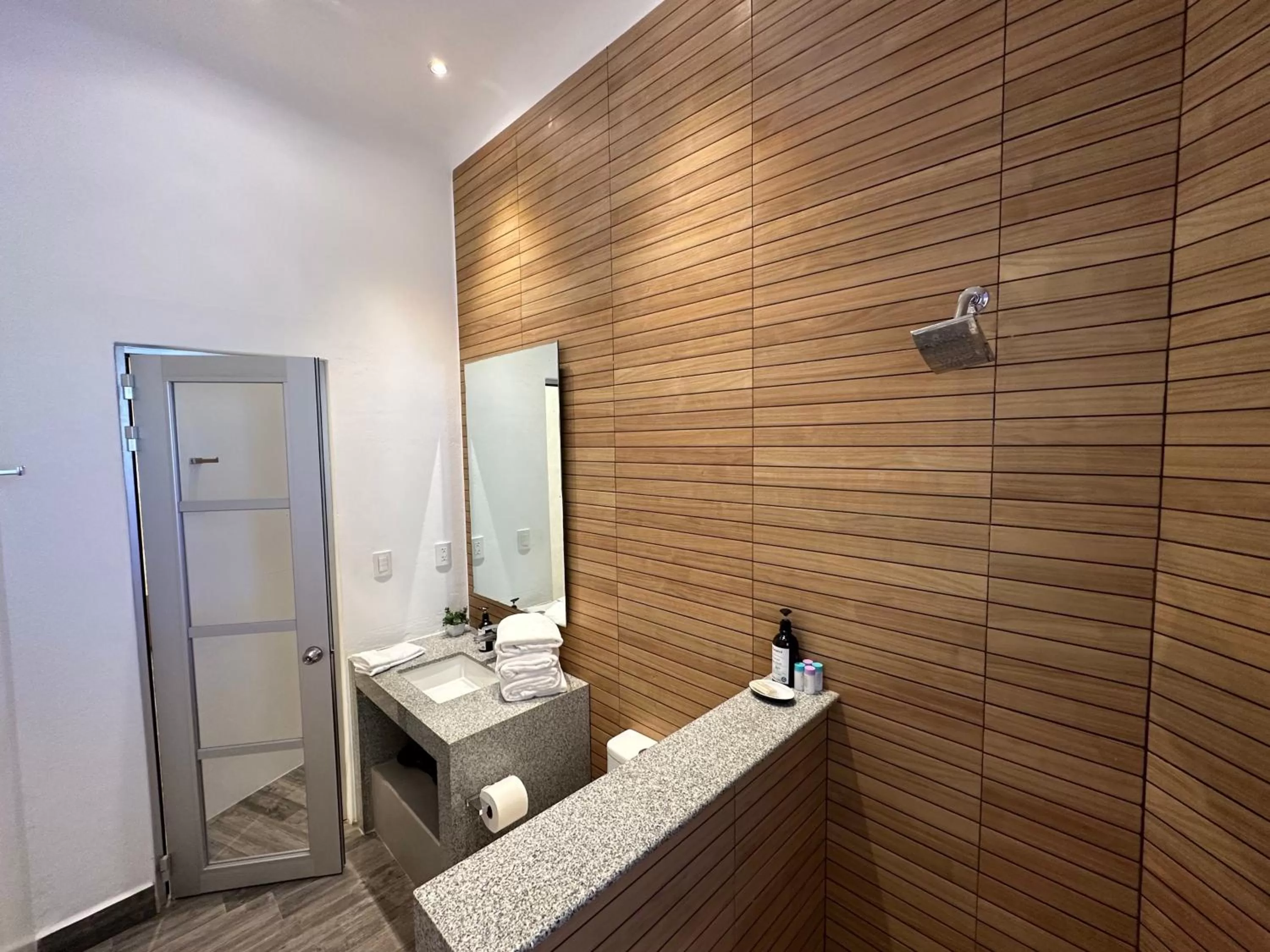 Bathroom in Casa Tortugas Boutique Hotel - CANCUN Hidden Gem