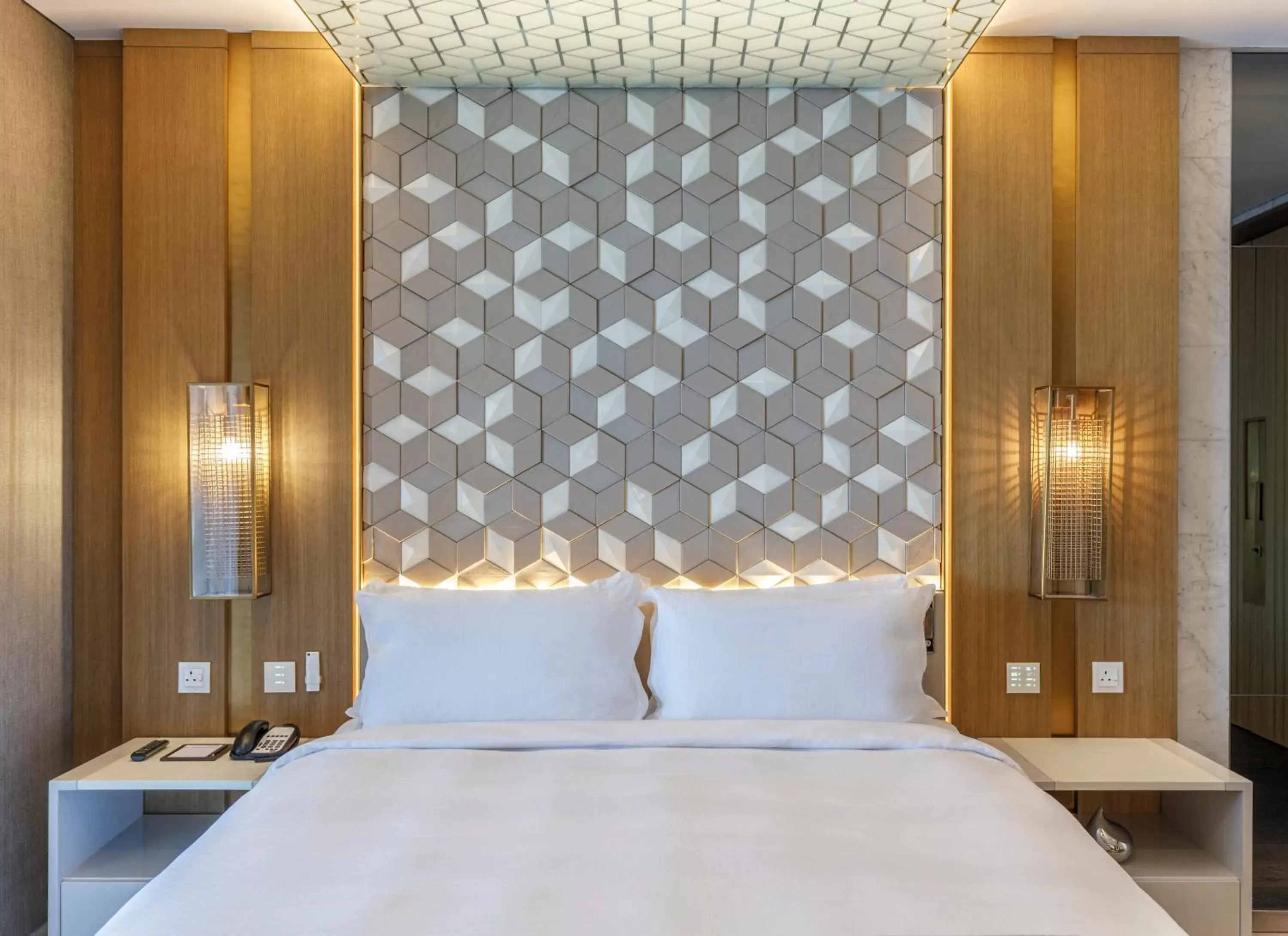 Bed in Al Bandar Rotana – Dubai Creek