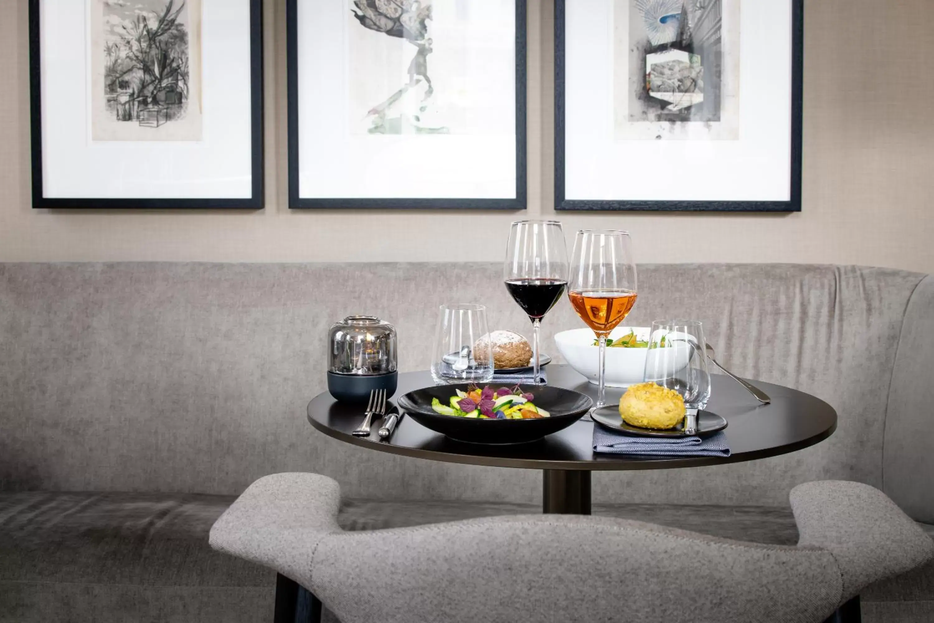 Lounge or bar in Pillows Grand Boutique Hotel Ter Borch Zwolle