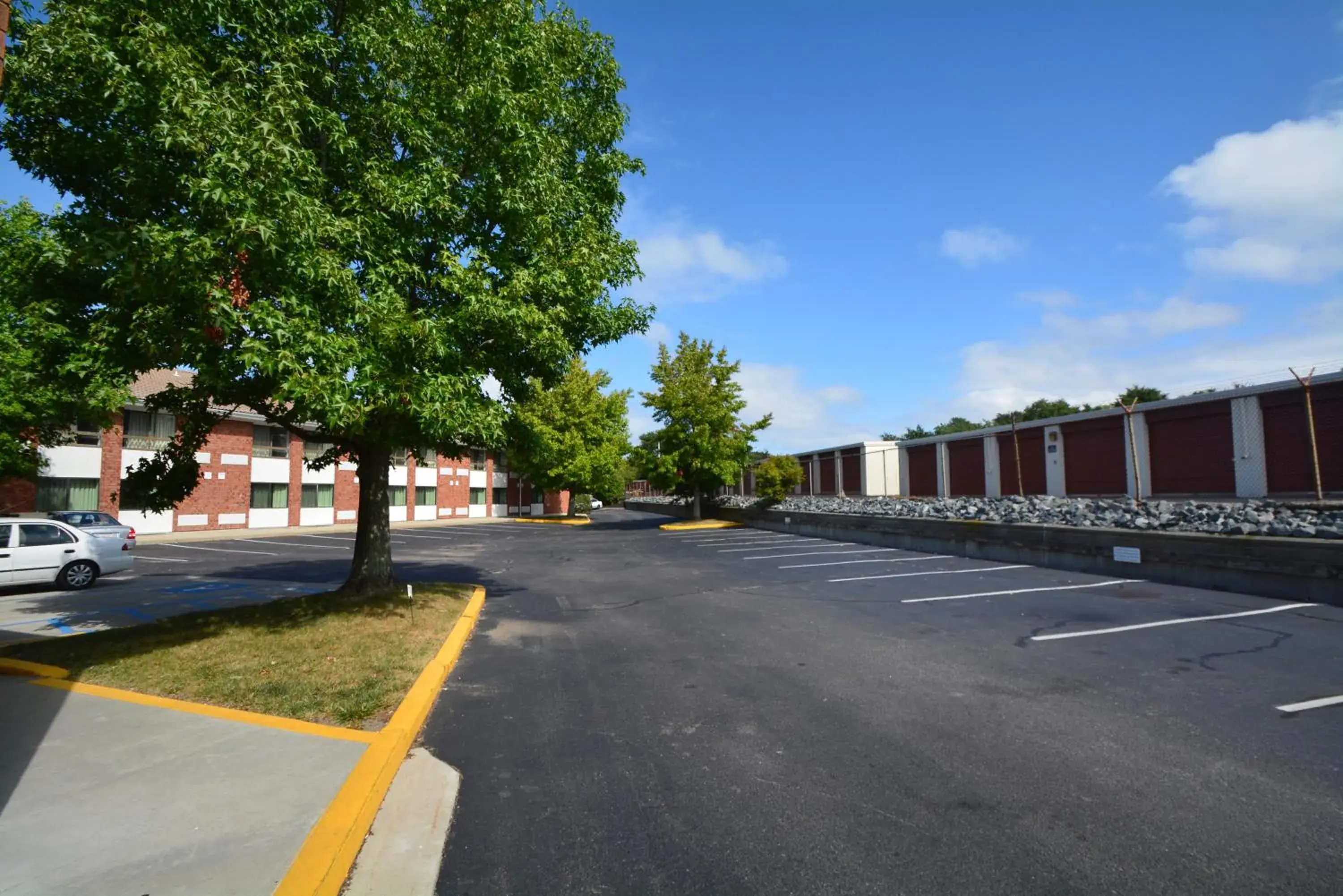 Facade/entrance in Motel 6-Newport, RI