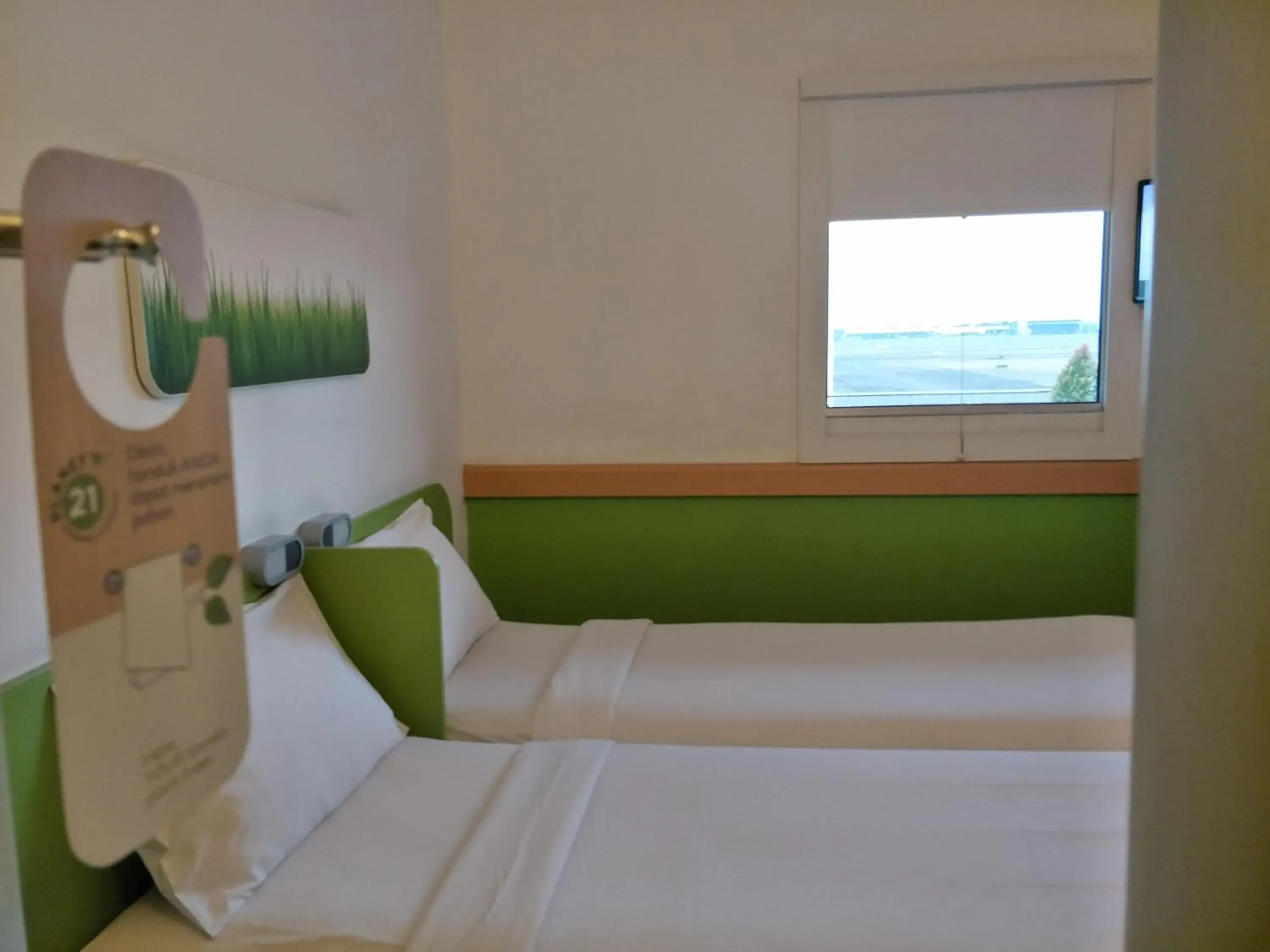 Bed in Ibis Budget Surabaya Airport