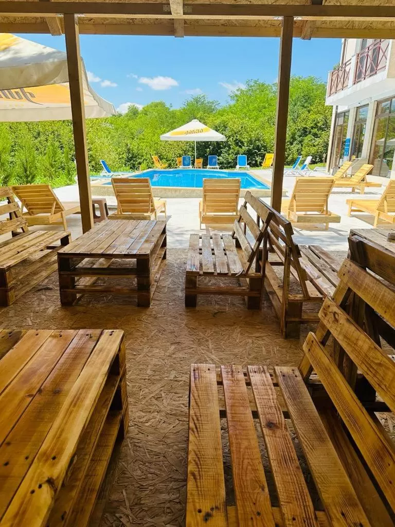 Patio in Vita Gardenia Hotel Tskaltubo