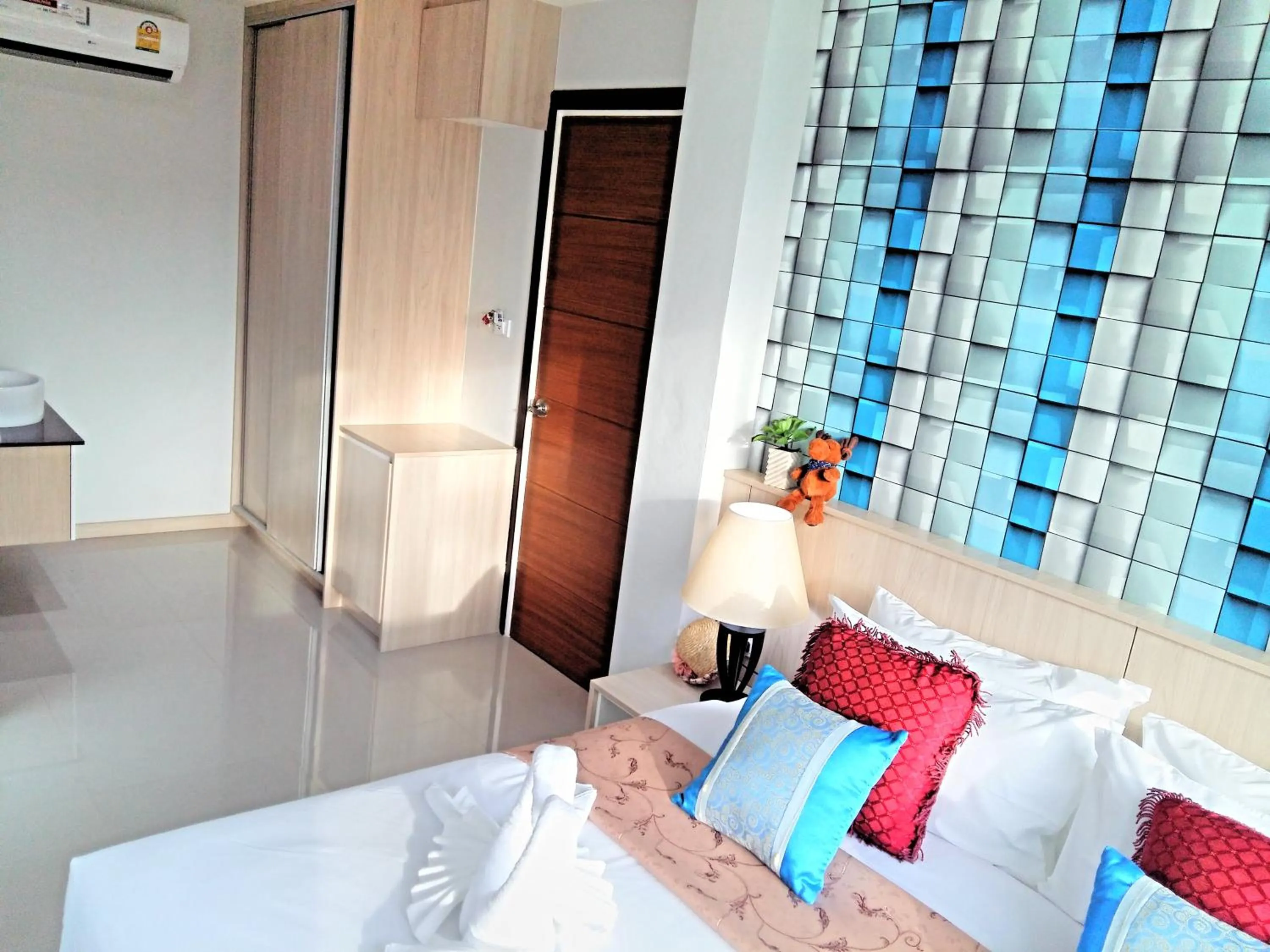 Photo of the whole room, Bed in The Wings Boutique Hotels Krabi Ko Lanta