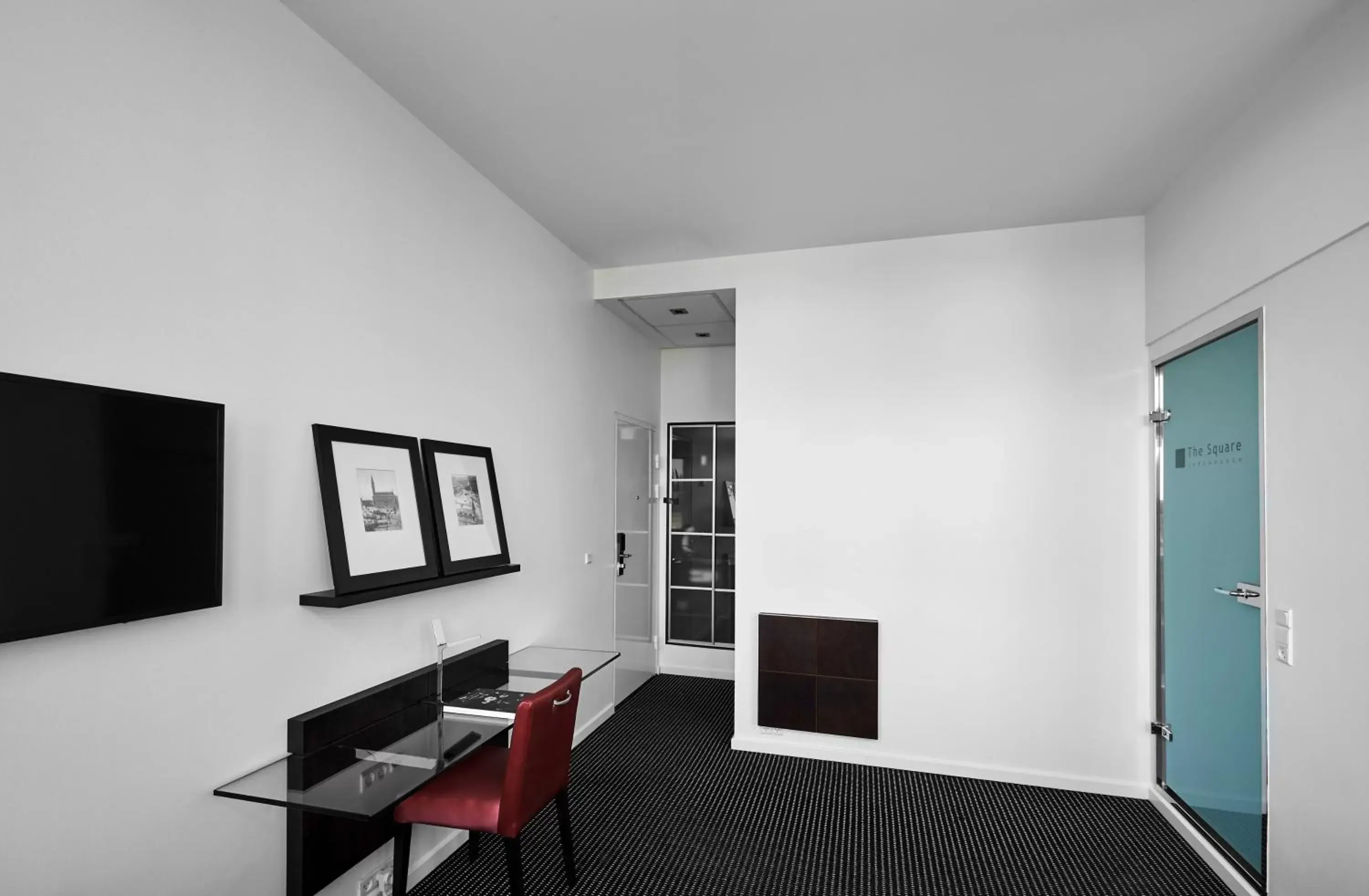 Bedroom, TV/Entertainment Center in The Square