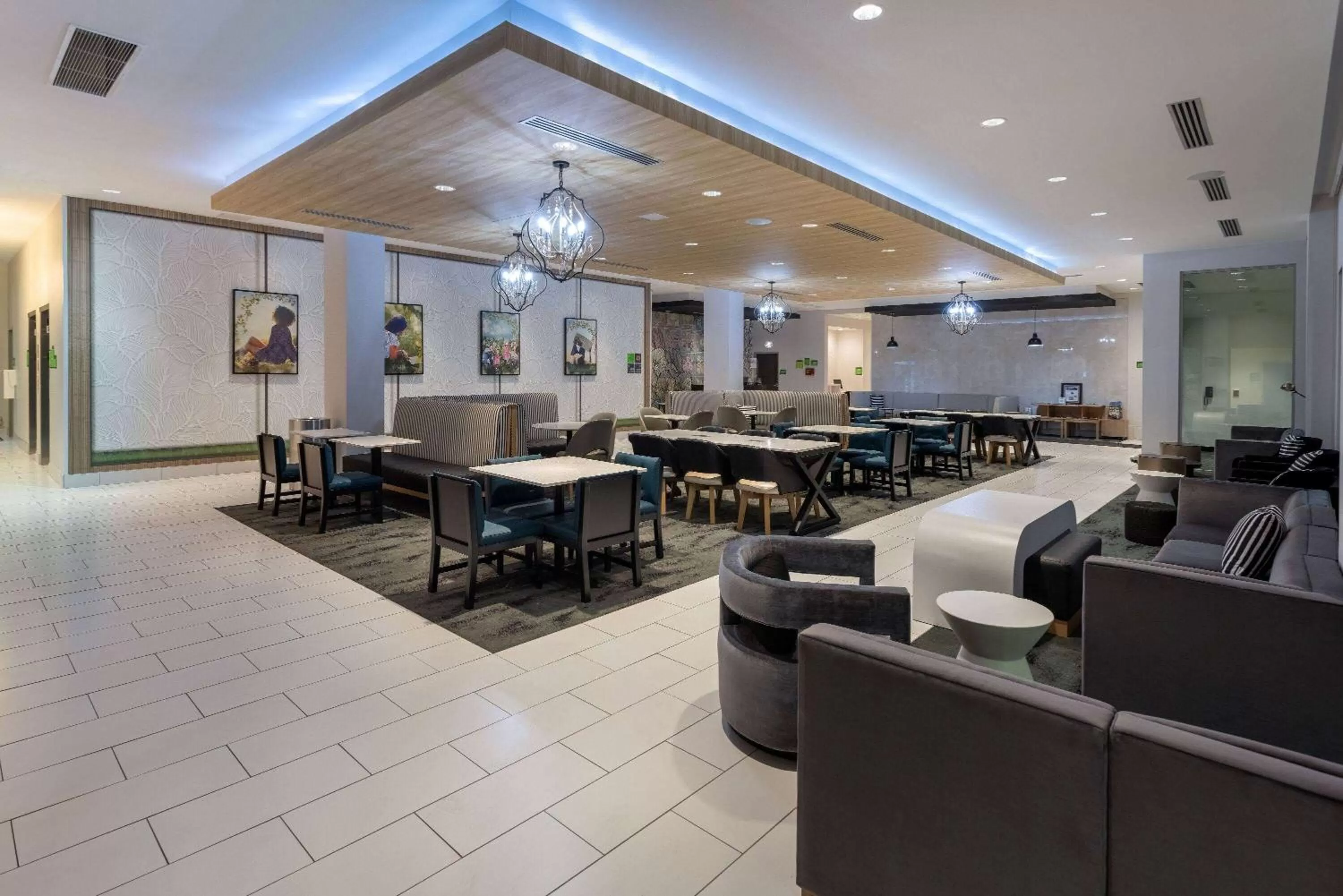 Lobby or reception in La Quinta Inn & Suites by Wyndham Maricopa Copper Sky
