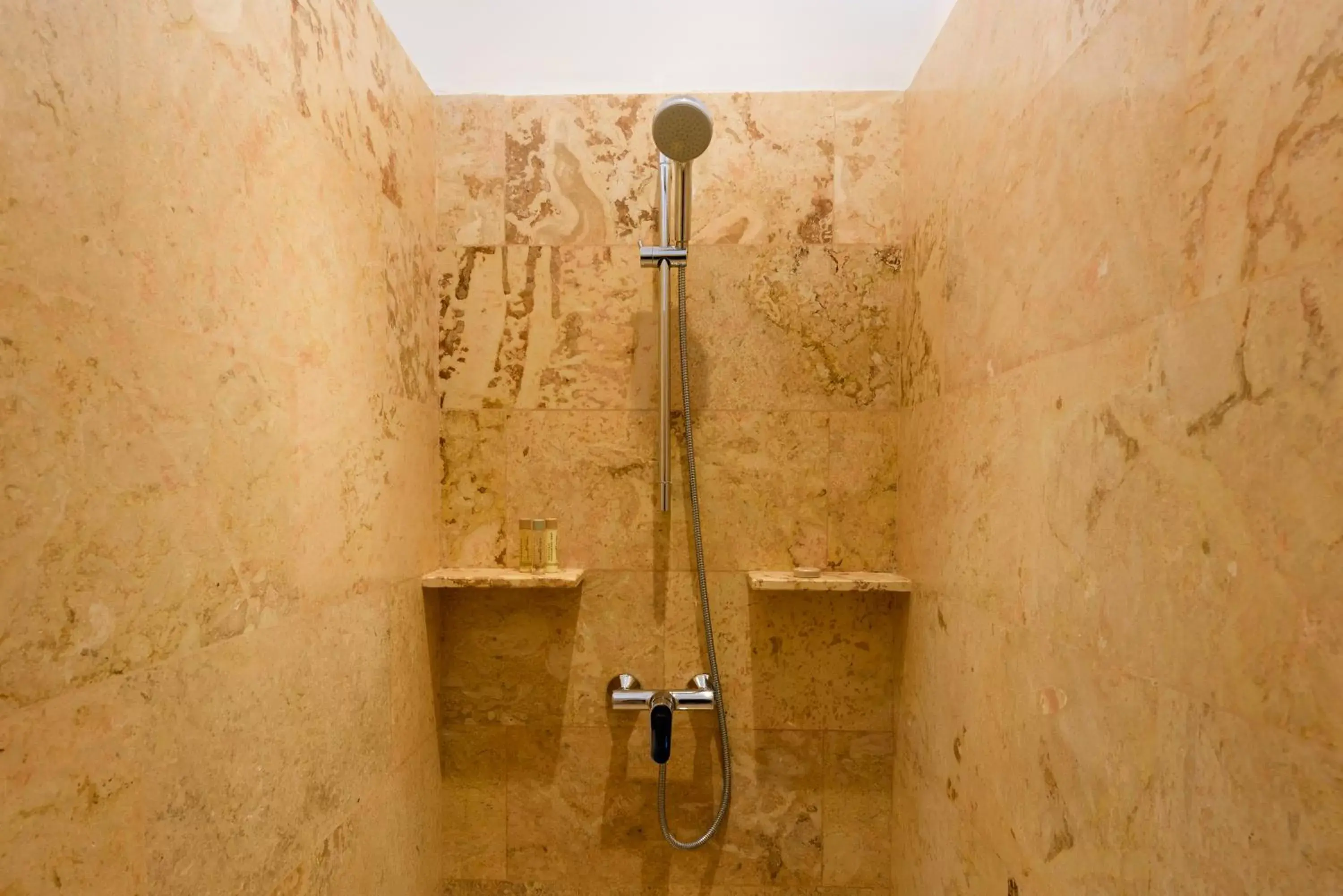 Bathroom in Aligio Apart-hotel & Spa - Las Terrenas