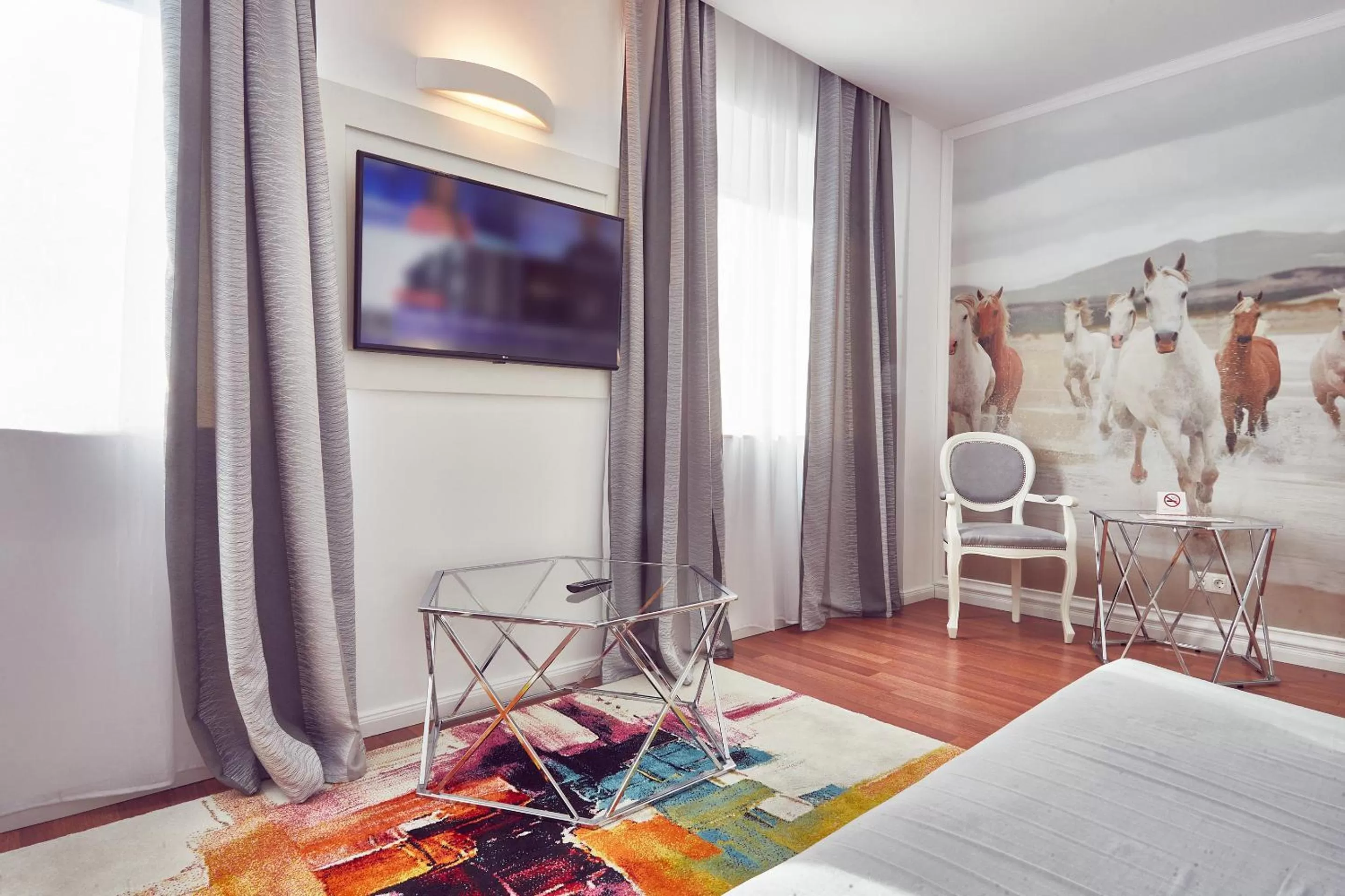 Living room, Bed in MyContinental Sibiu