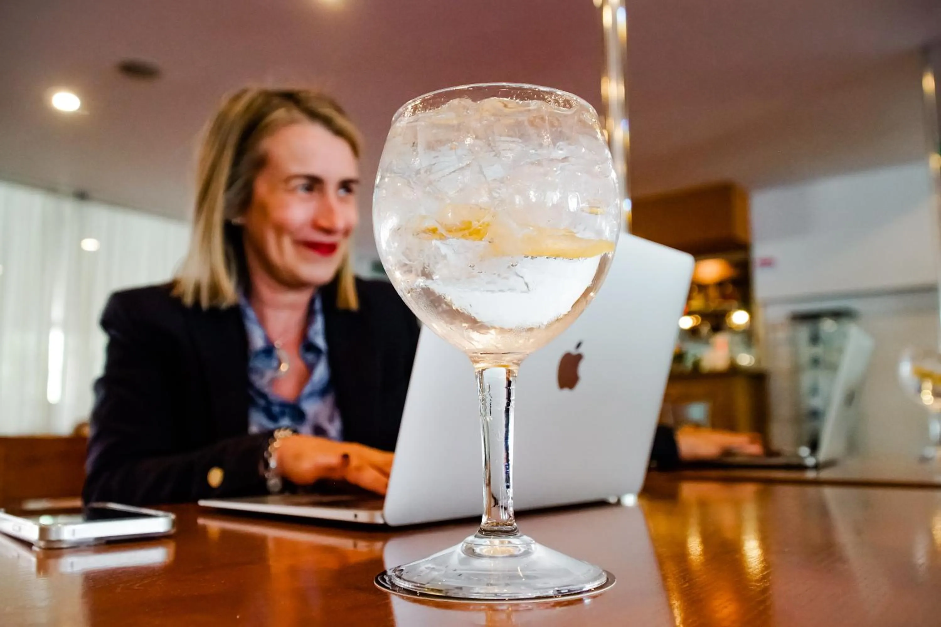 Lounge or bar in Hotel Premium Porto Maia