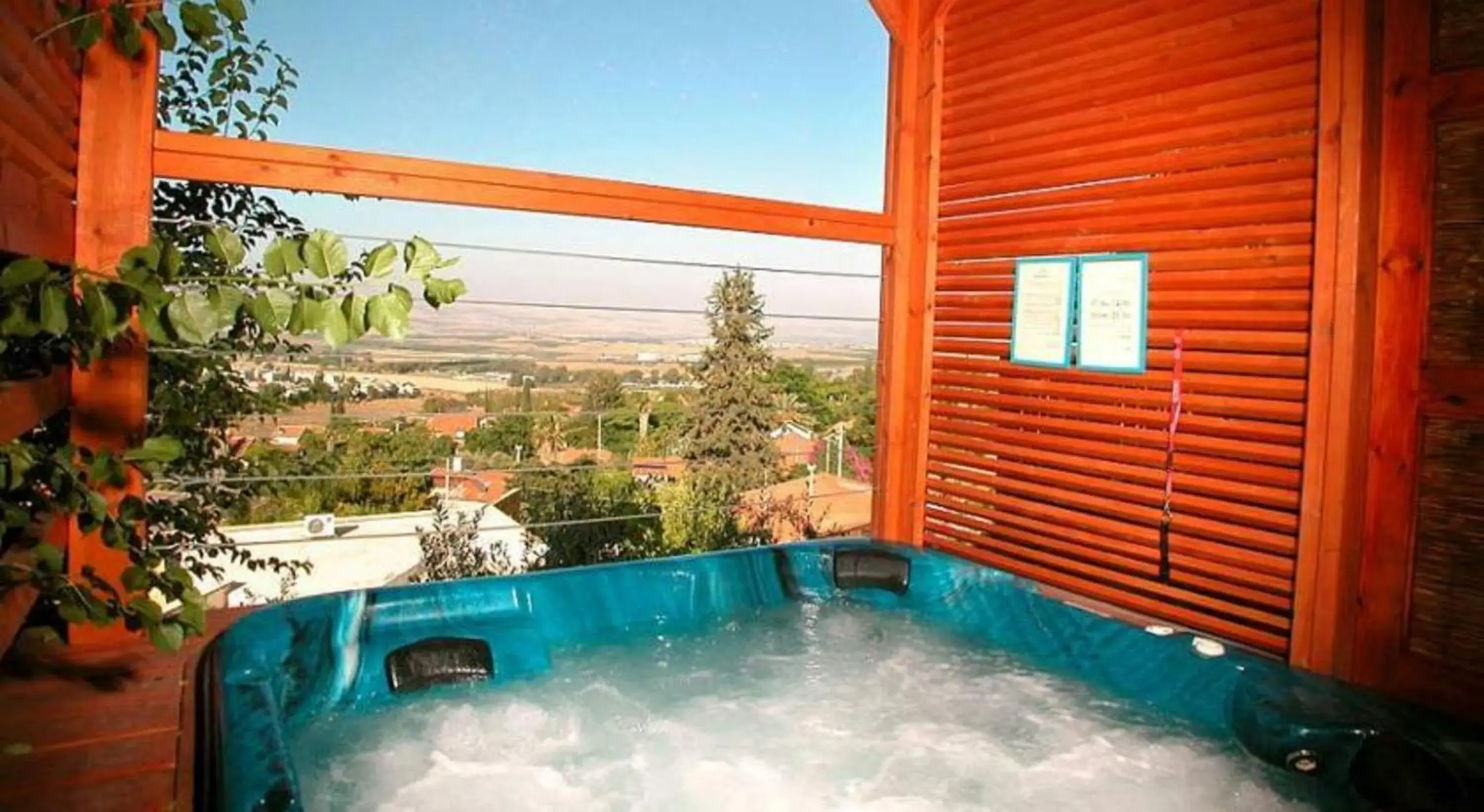 Hot Tub in Havaya Ba Nof Lodge