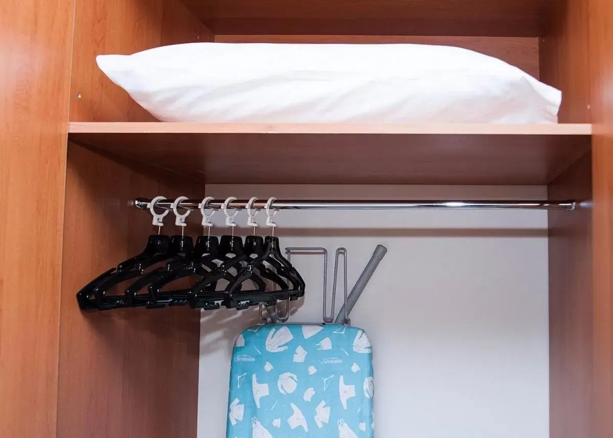 Pegasus Motor Inn and Serviced Apartments Pegasus Motor Inn and Serviced Apartments