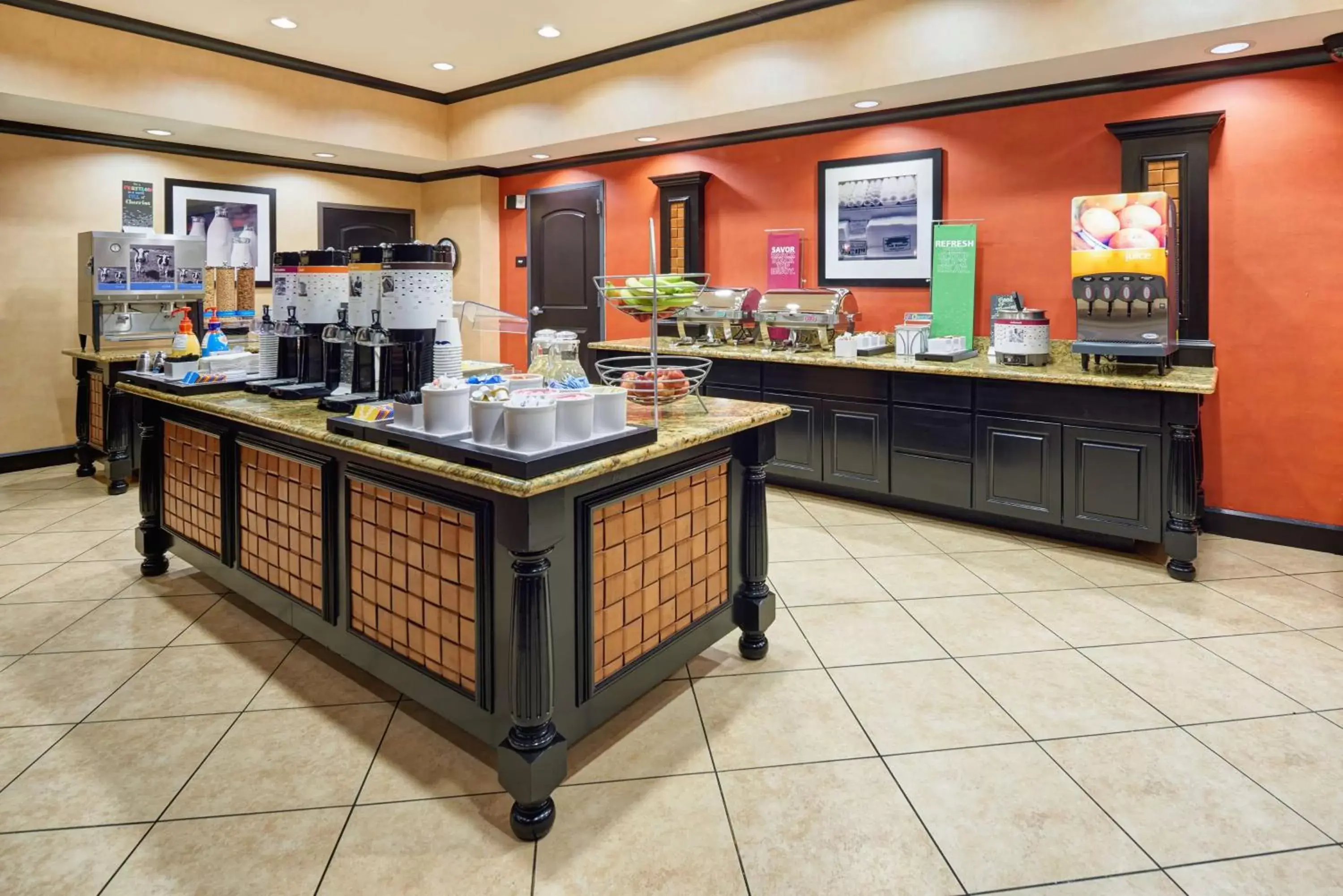 Breakfast, Restaurant/Places to Eat in Hampton Inn & Suites Waco-South