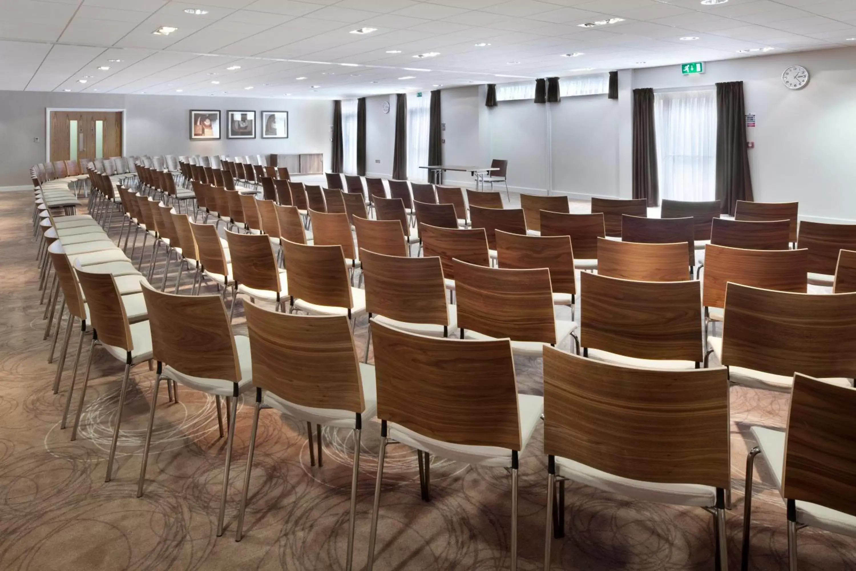 Meeting/conference room in Holiday Inn Winchester, an IHG Hotel