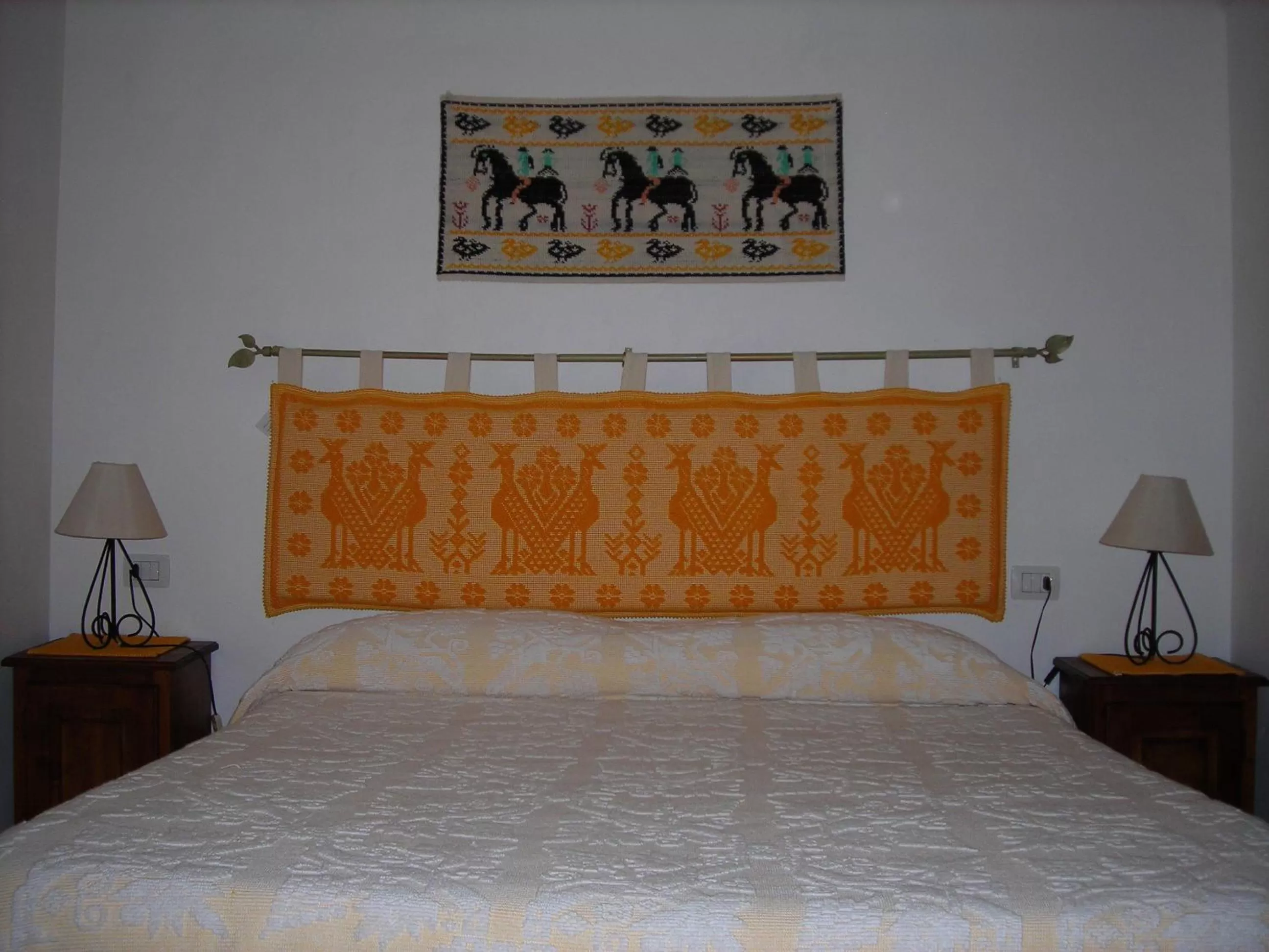 Bed in Bed & Breakfast Dessole