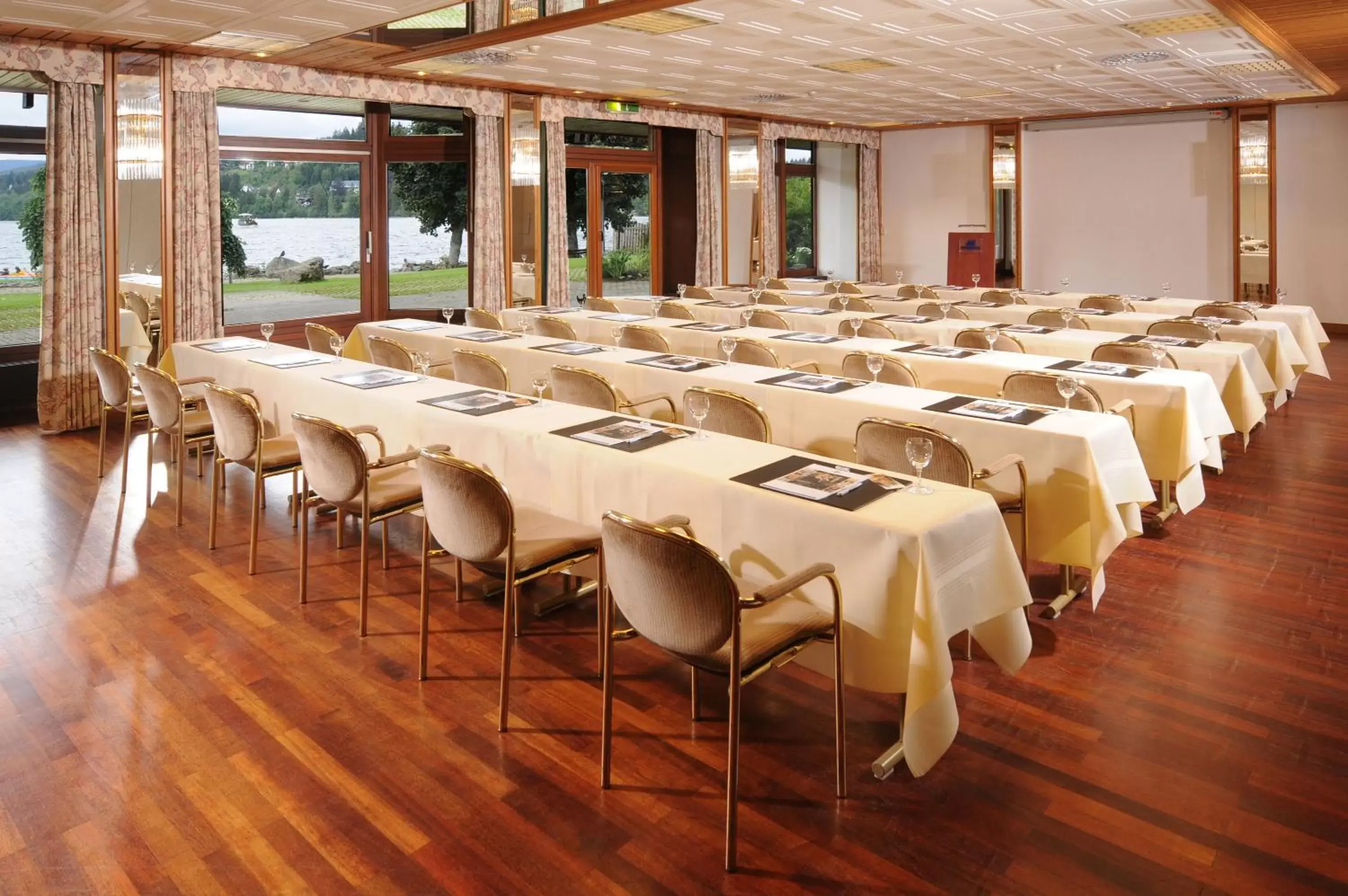 Meeting/conference room in Maritim Titisee Hotel