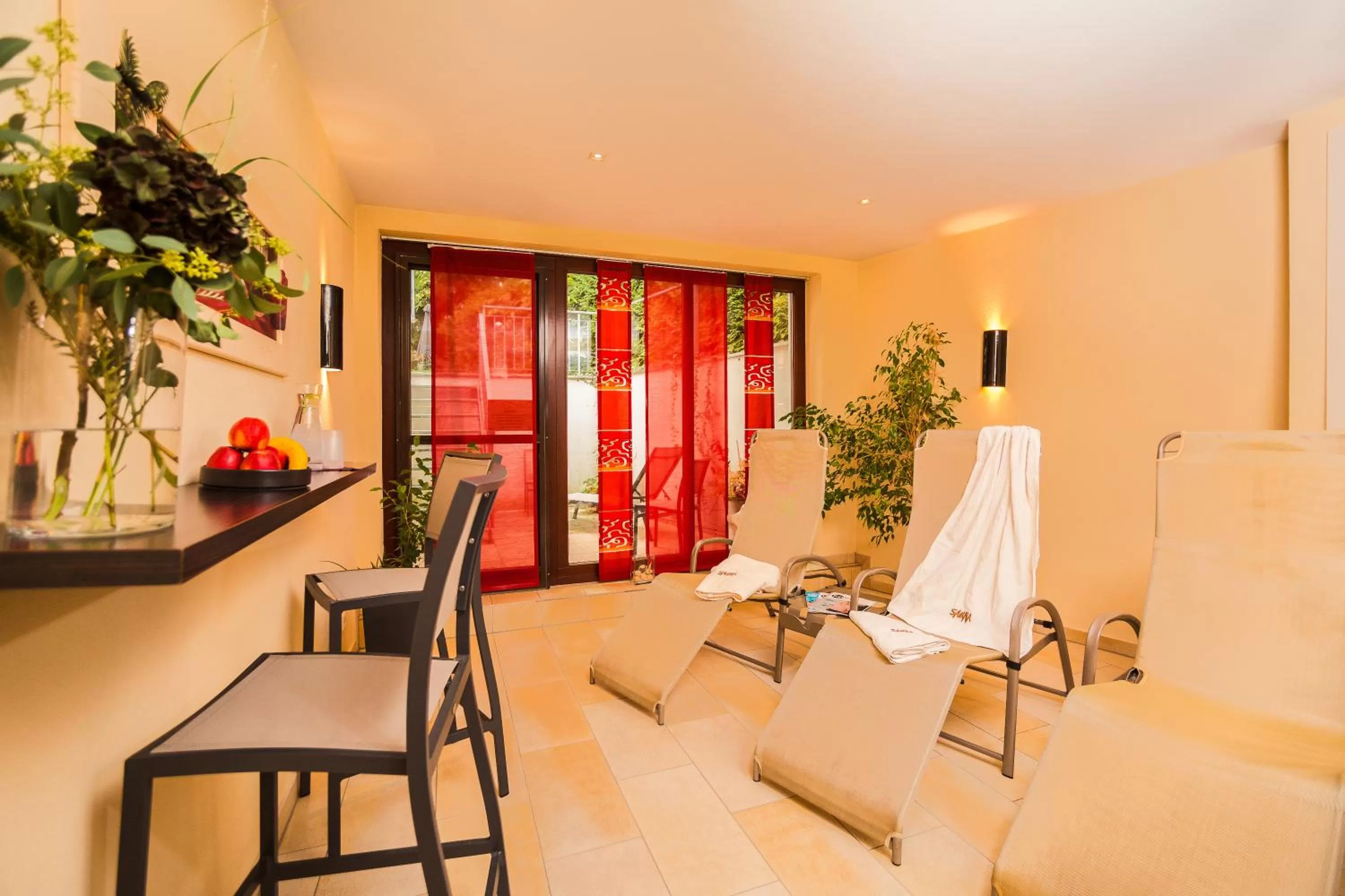 Swimming pool in DasSchaffers - MeinWohlfühlhotel