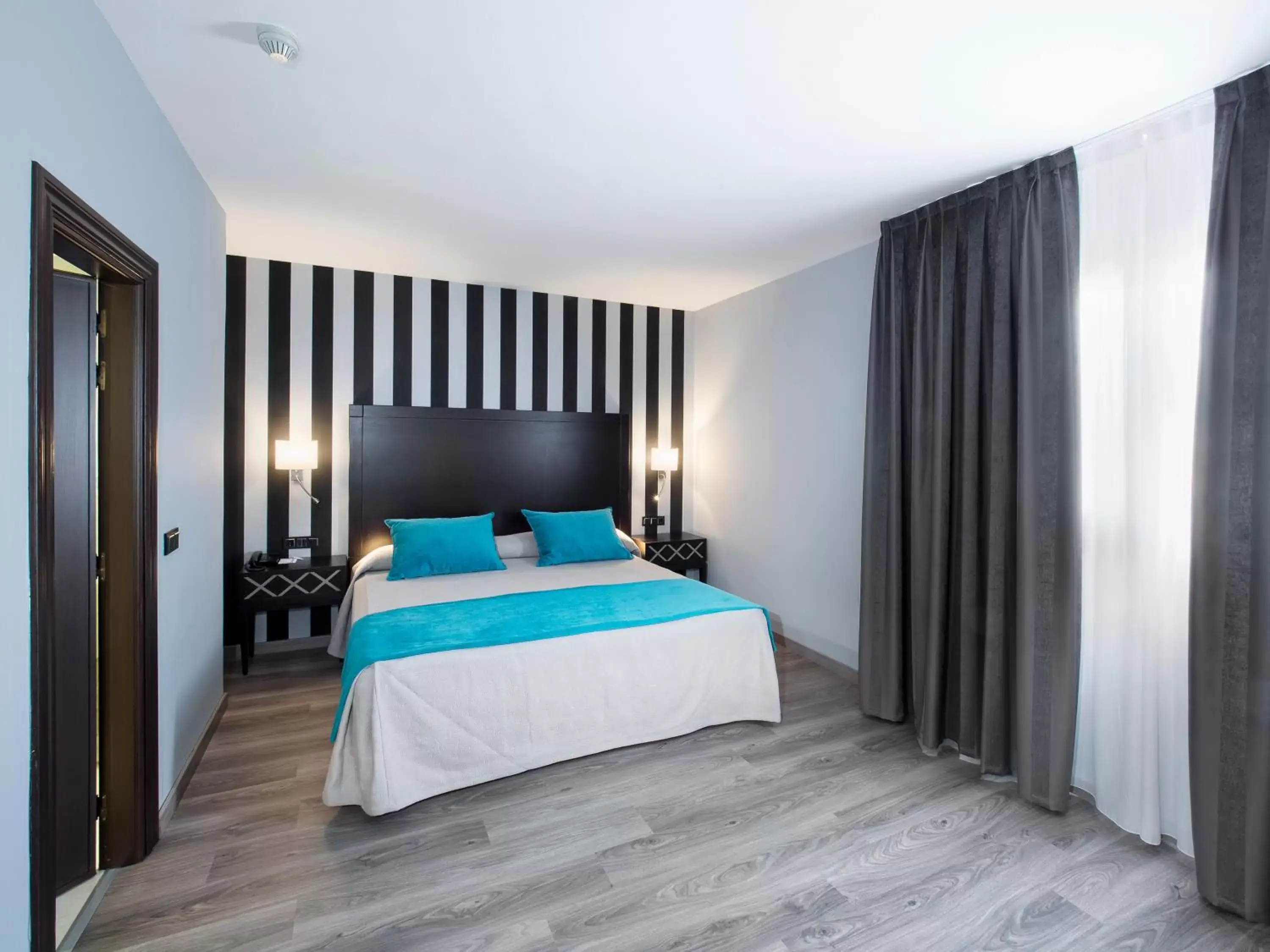 Bedroom, Room Photo in Hotel Zentral Parque