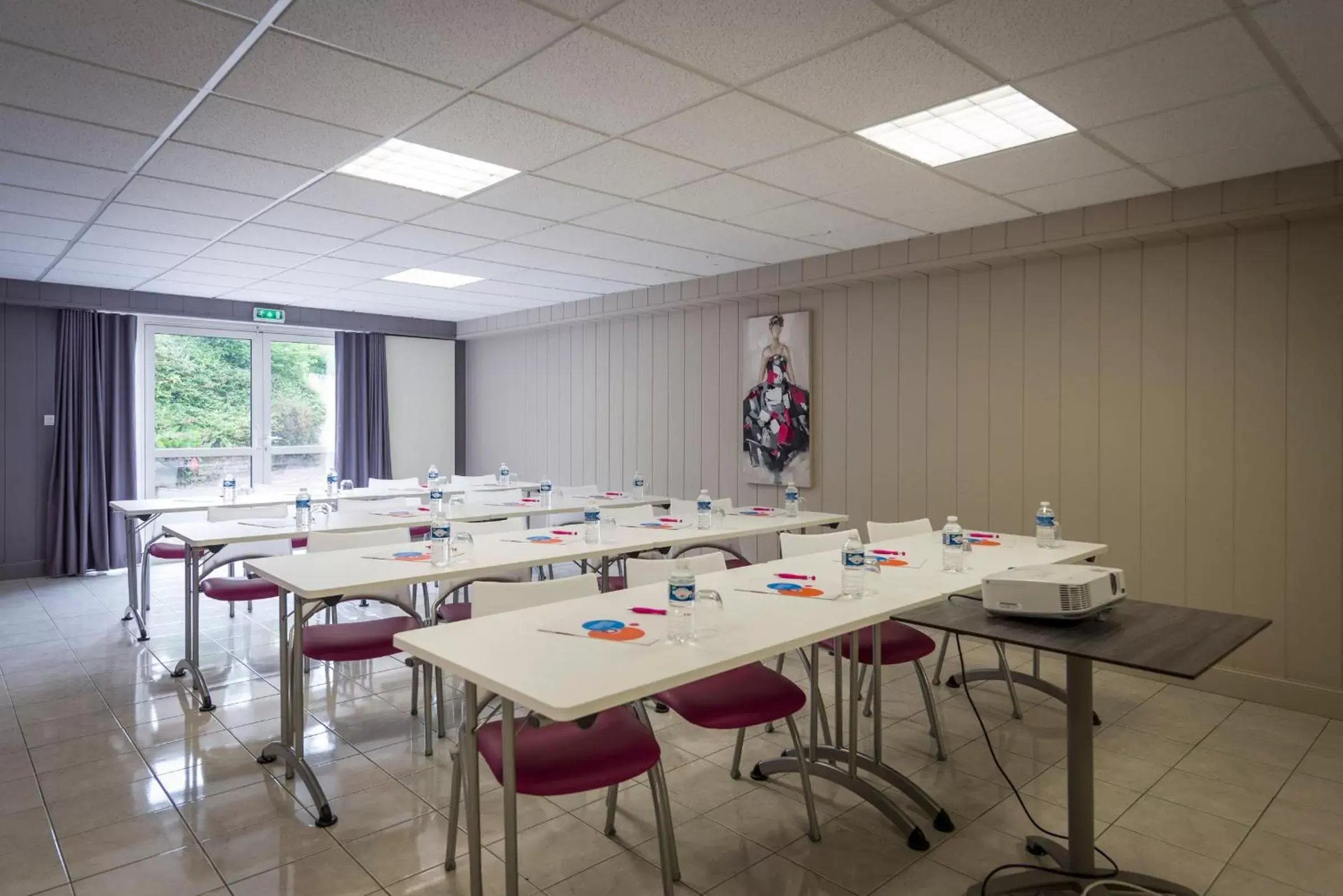 Meeting/conference room in The Originals City, Hôtel La Saulaie, Saumur Ouest (Inter-Hotel)