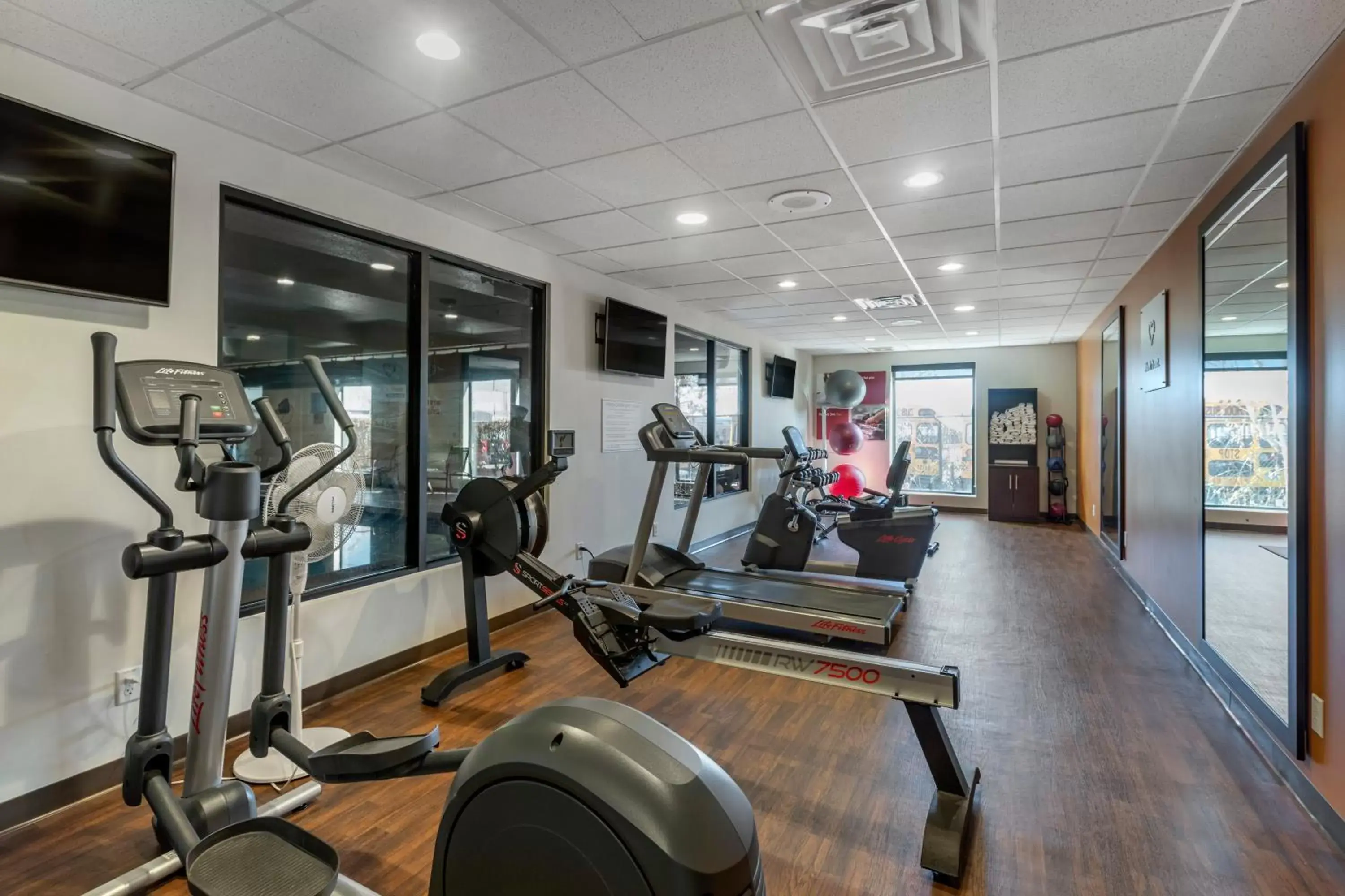 Fitness centre/facilities, Fitness Center/Facilities in MainStay Suites Near Denver Downtown