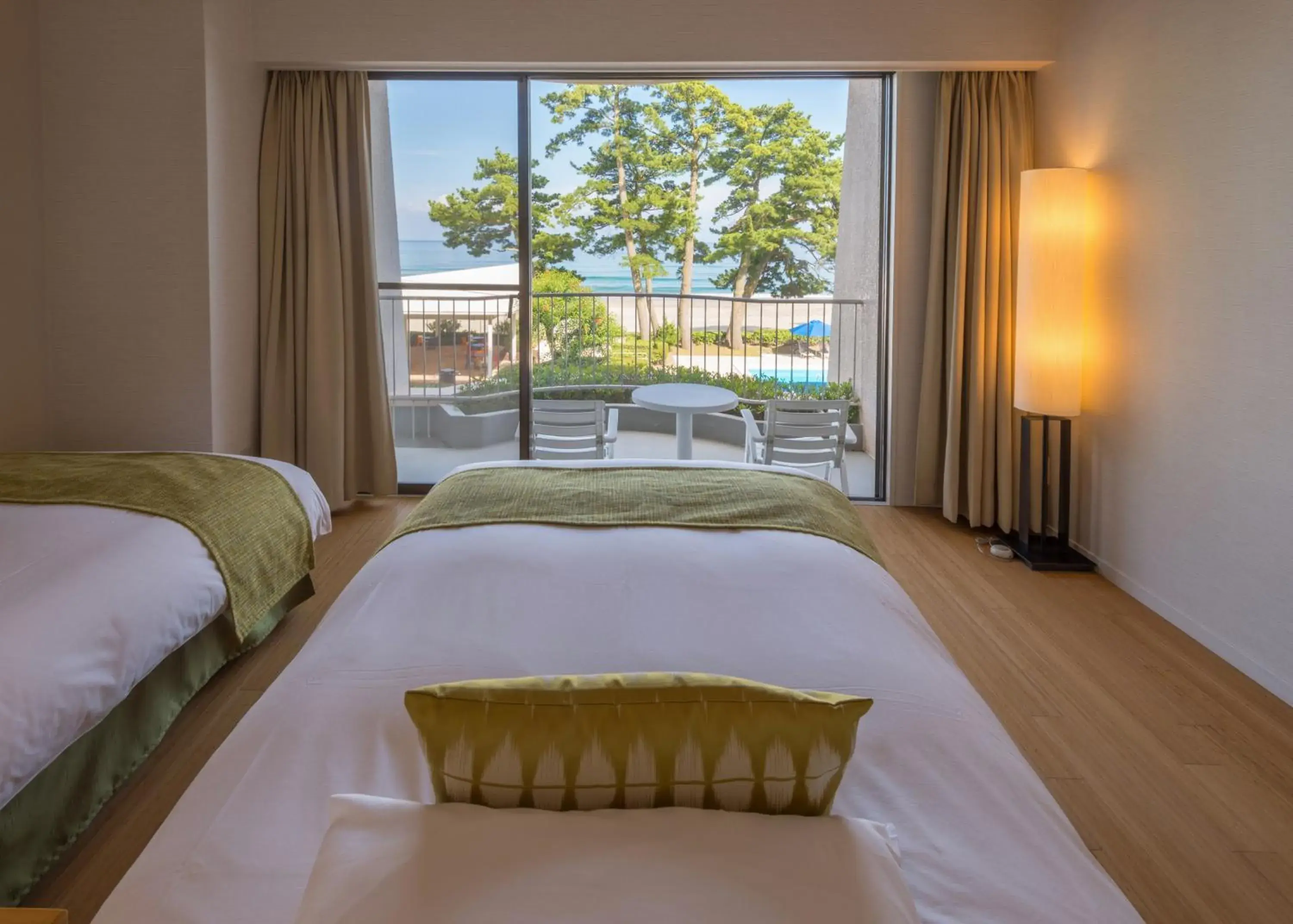 Bed in Izu-Imaihama Tokyu Hotel