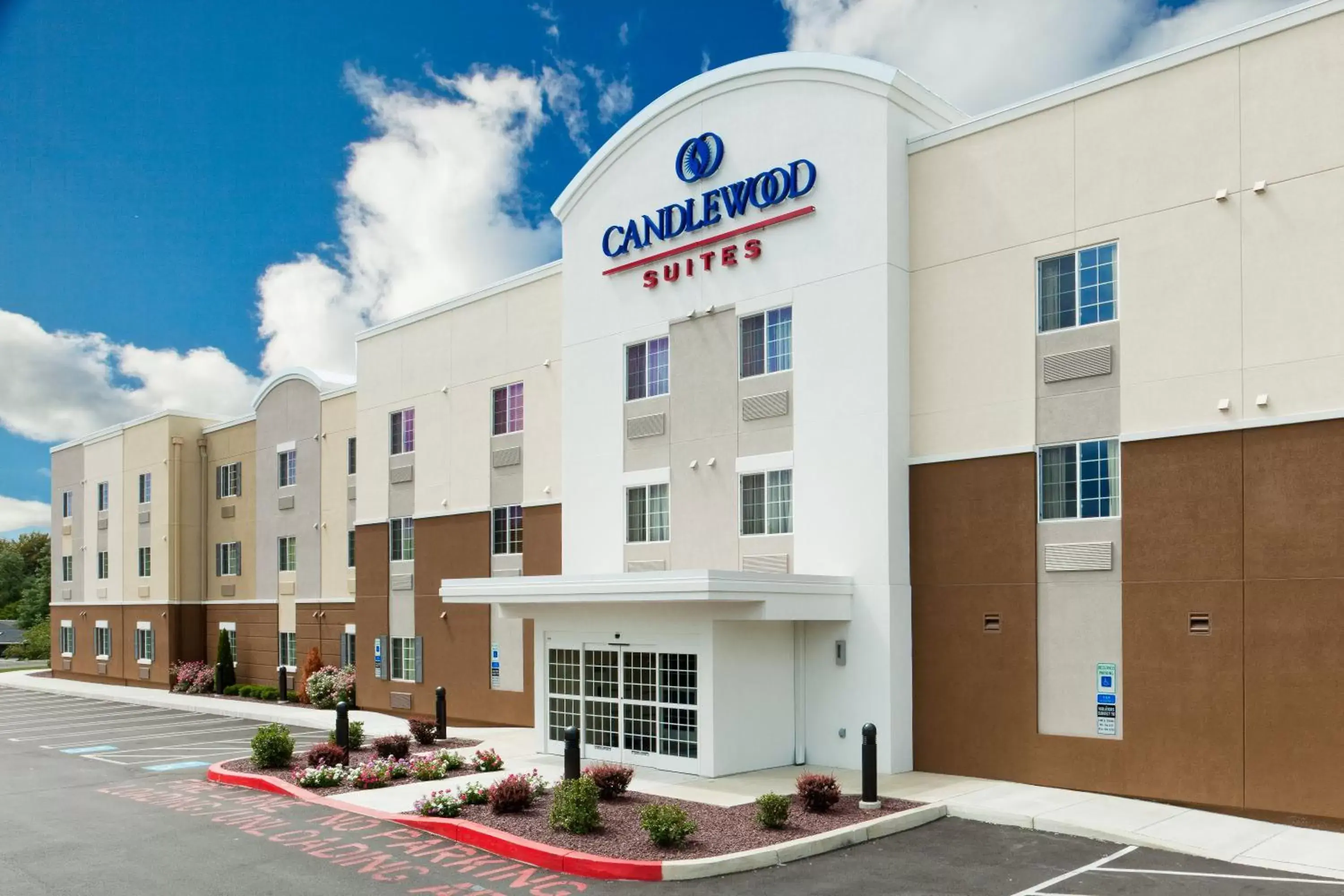 Property Building in Candlewood Suites Harrisburg I-81 Hershey Area, an IHG Hotel