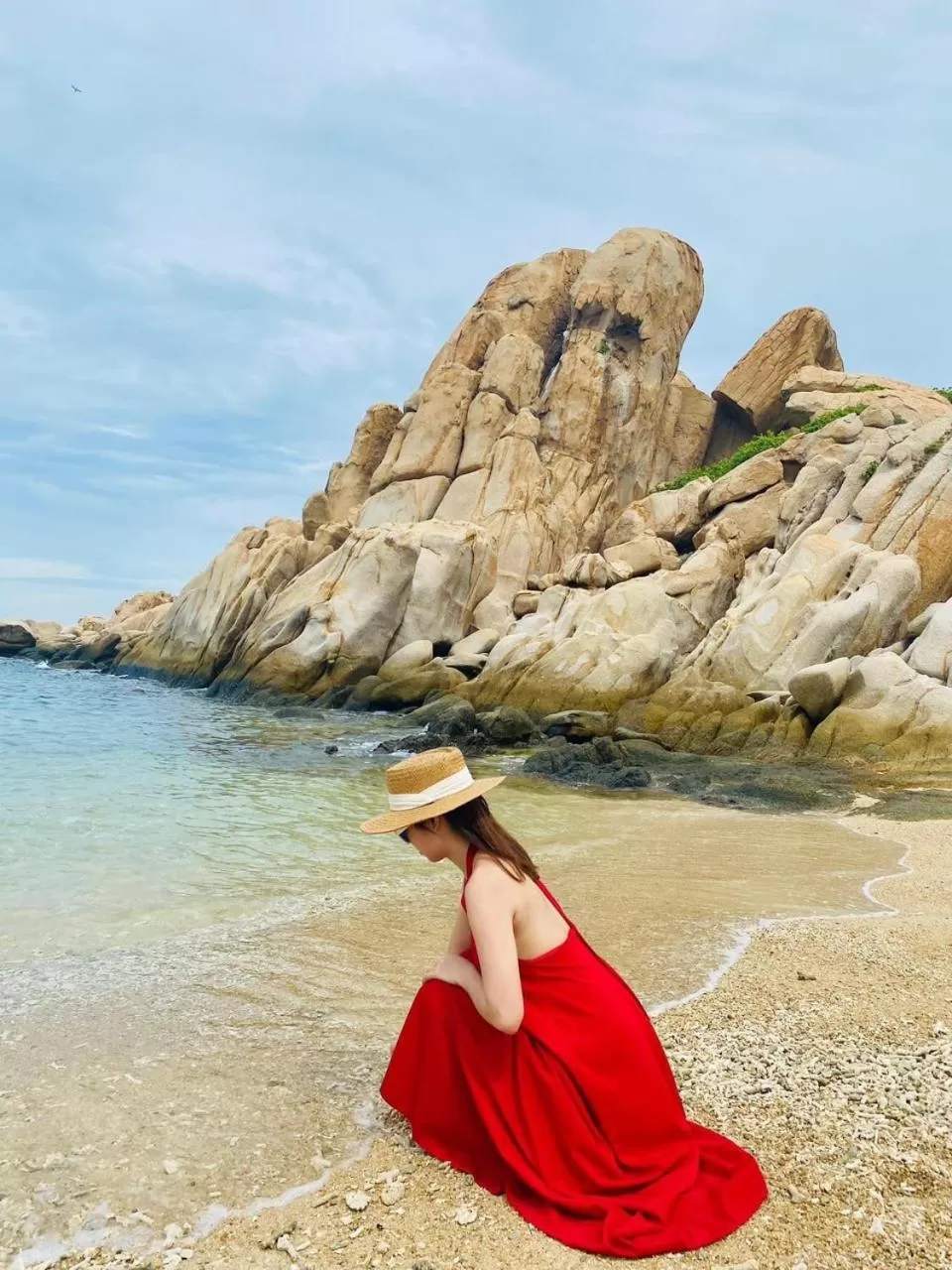 Beach in Yen Vang Hotel & Apartment Nha Trang