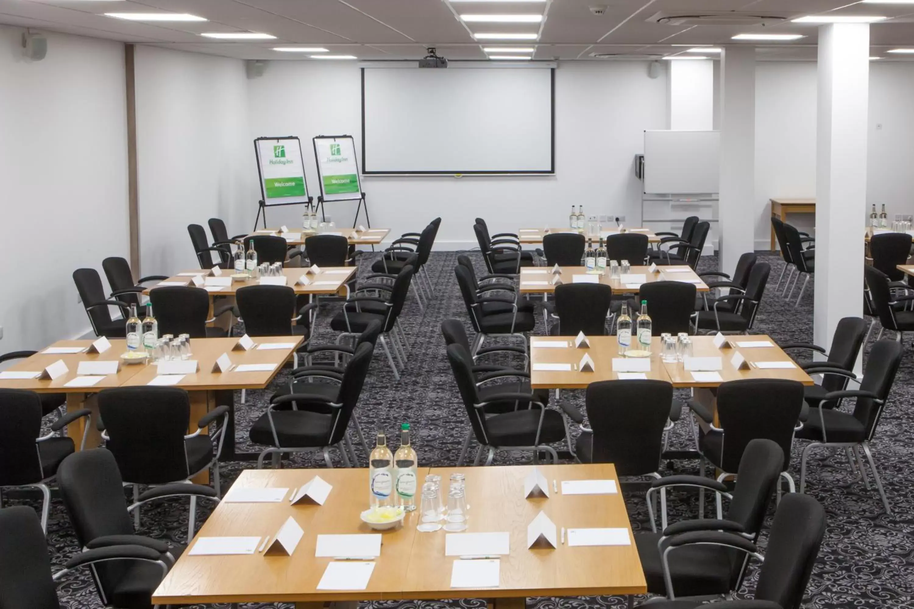 Meeting/conference room, Business Area/Conference Room in Holiday Inn Corby Kettering A43, an IHG Hotel