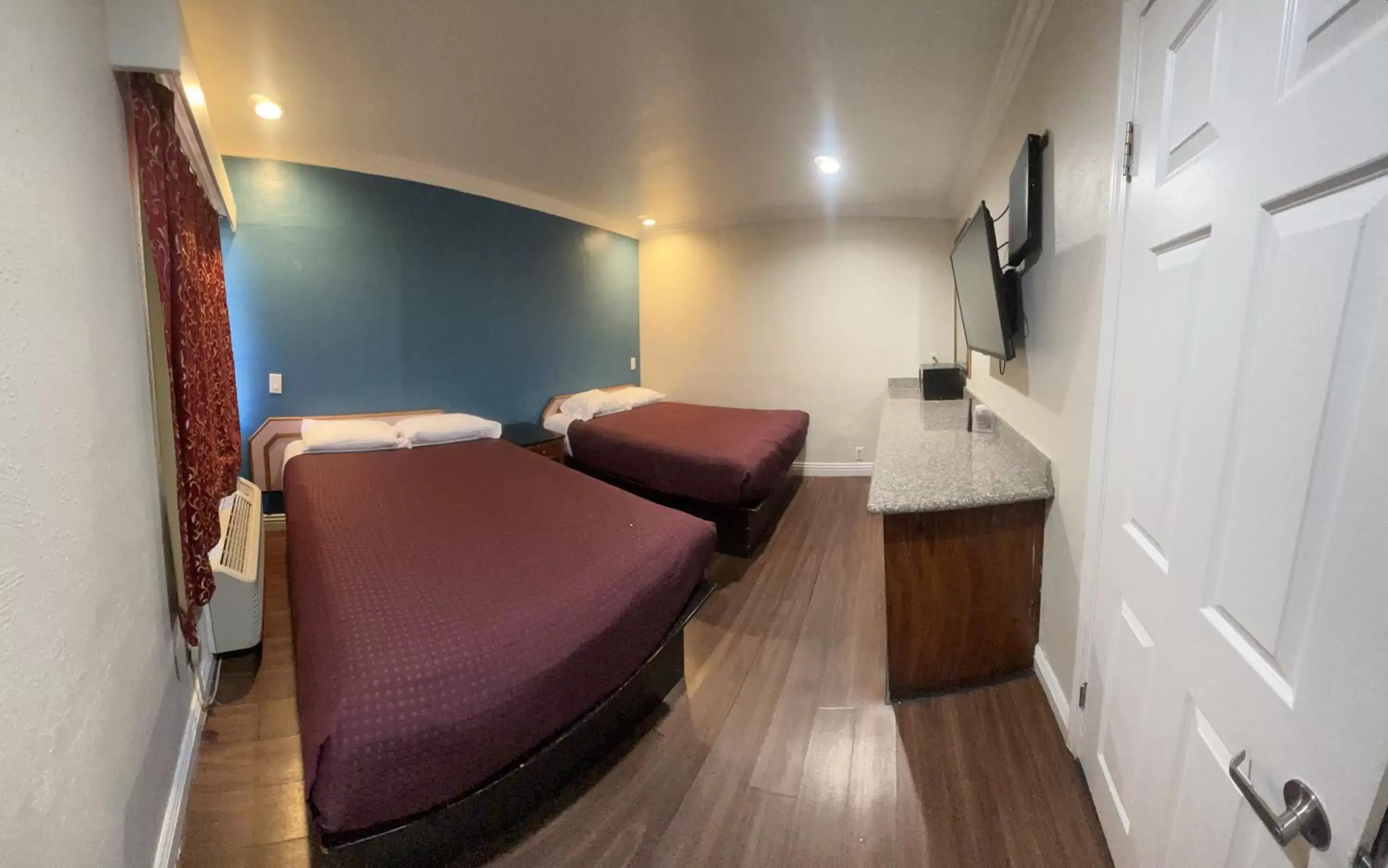 Bed in Harris Motel
