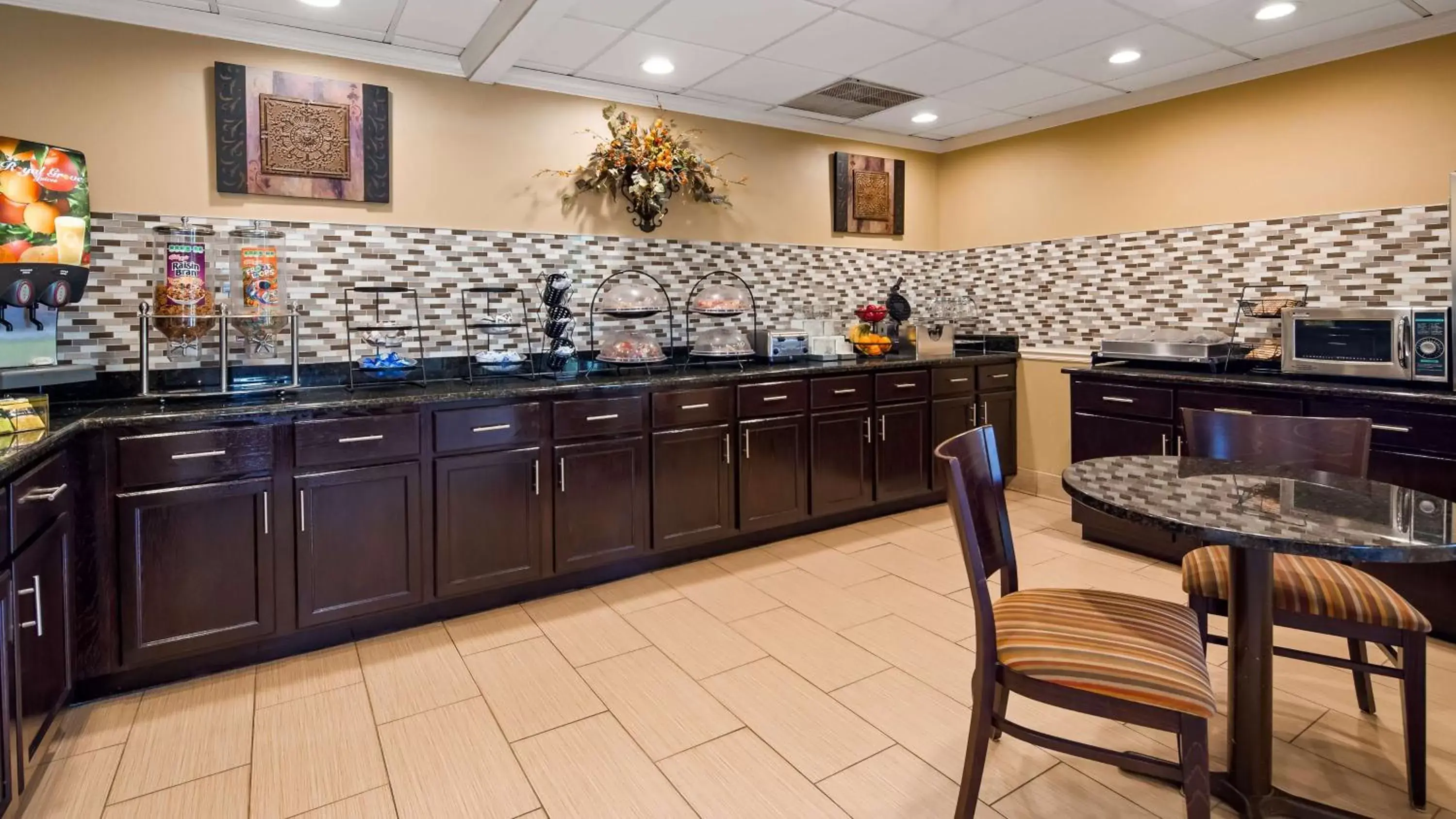 Dining area, Restaurant/Places to Eat in Best Western Dayton