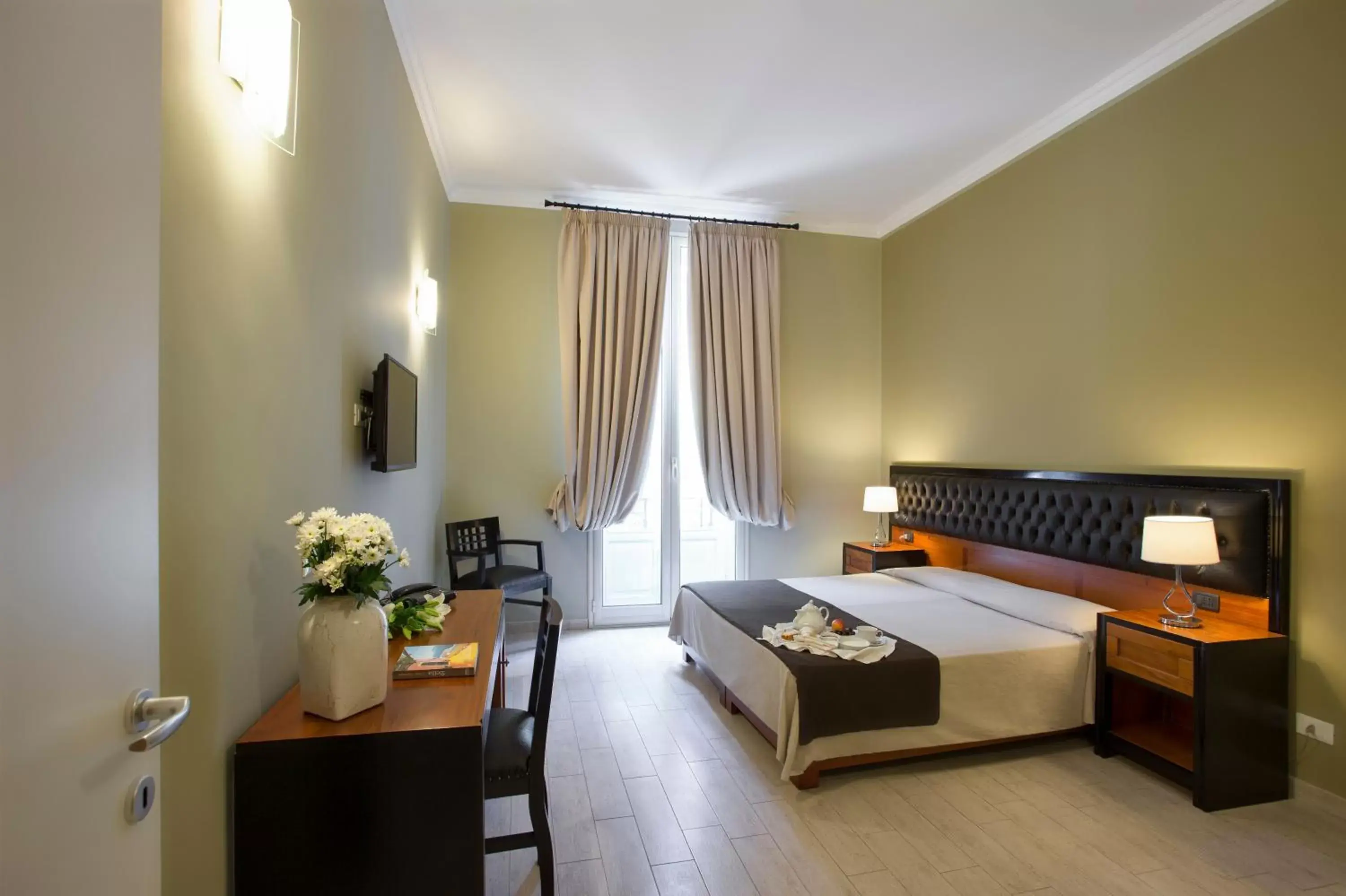 Bedroom in Hotel Ambasciatori