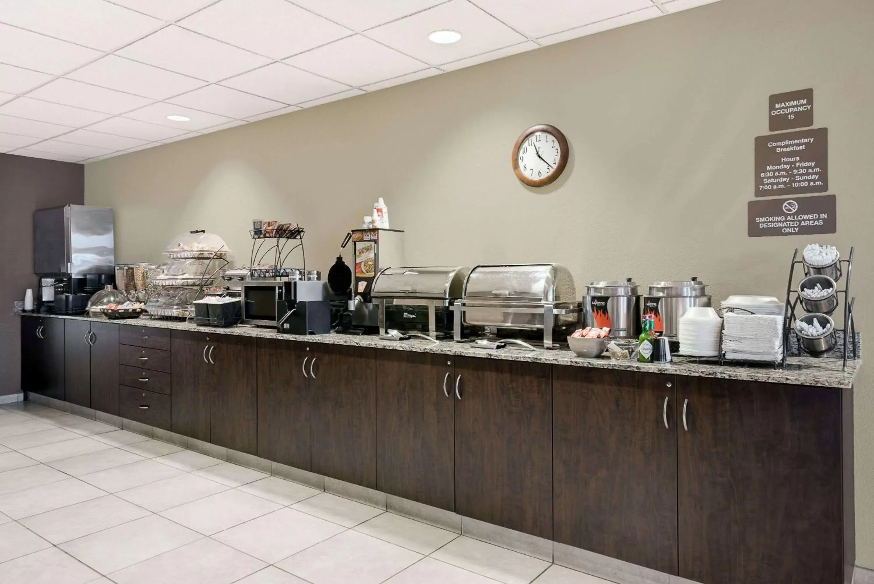 Restaurant/Places to Eat in Microtel Inn & Suites by Wyndham Williston