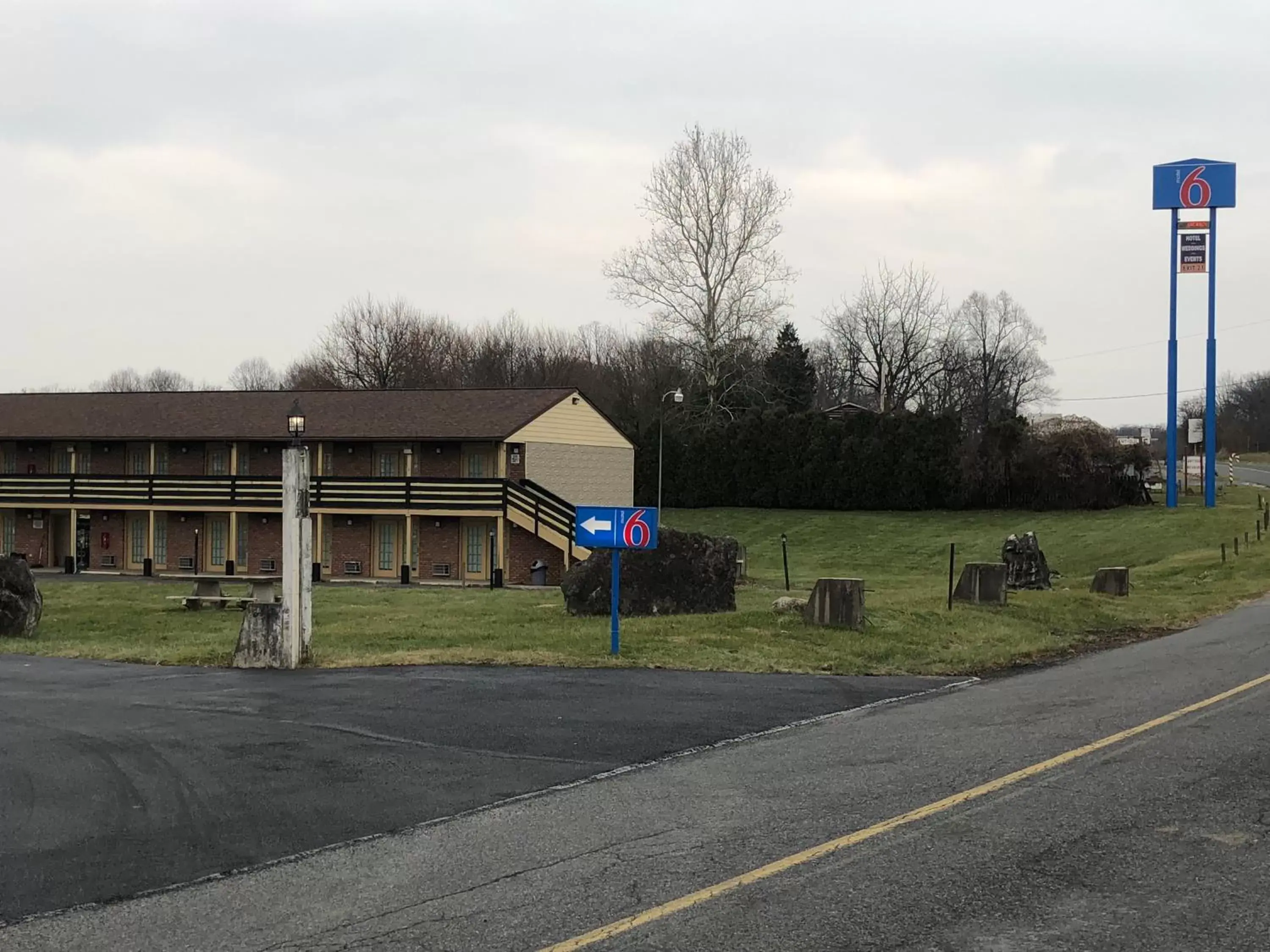 Property Building in Motel 6-Shartlesville, PA