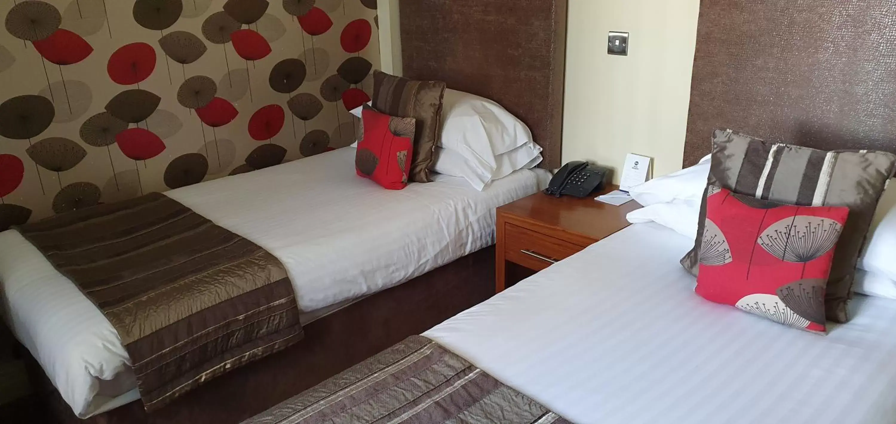 Bed in Oaklands Hall Hotel Sure Hotel Collection by Best Western