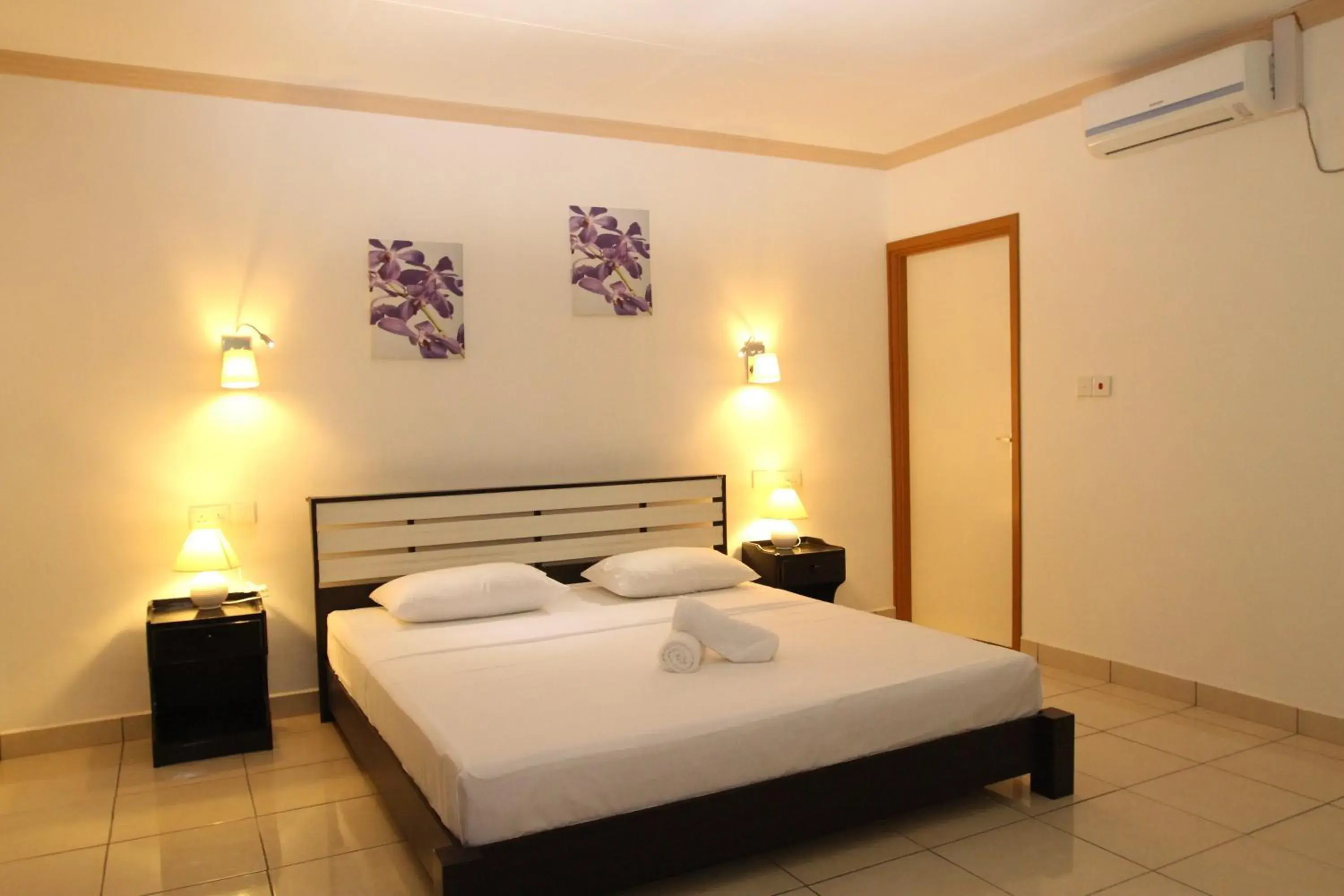 Bedroom, Bed in Forest Lodge Bedroom, Bed in Forest Lodge