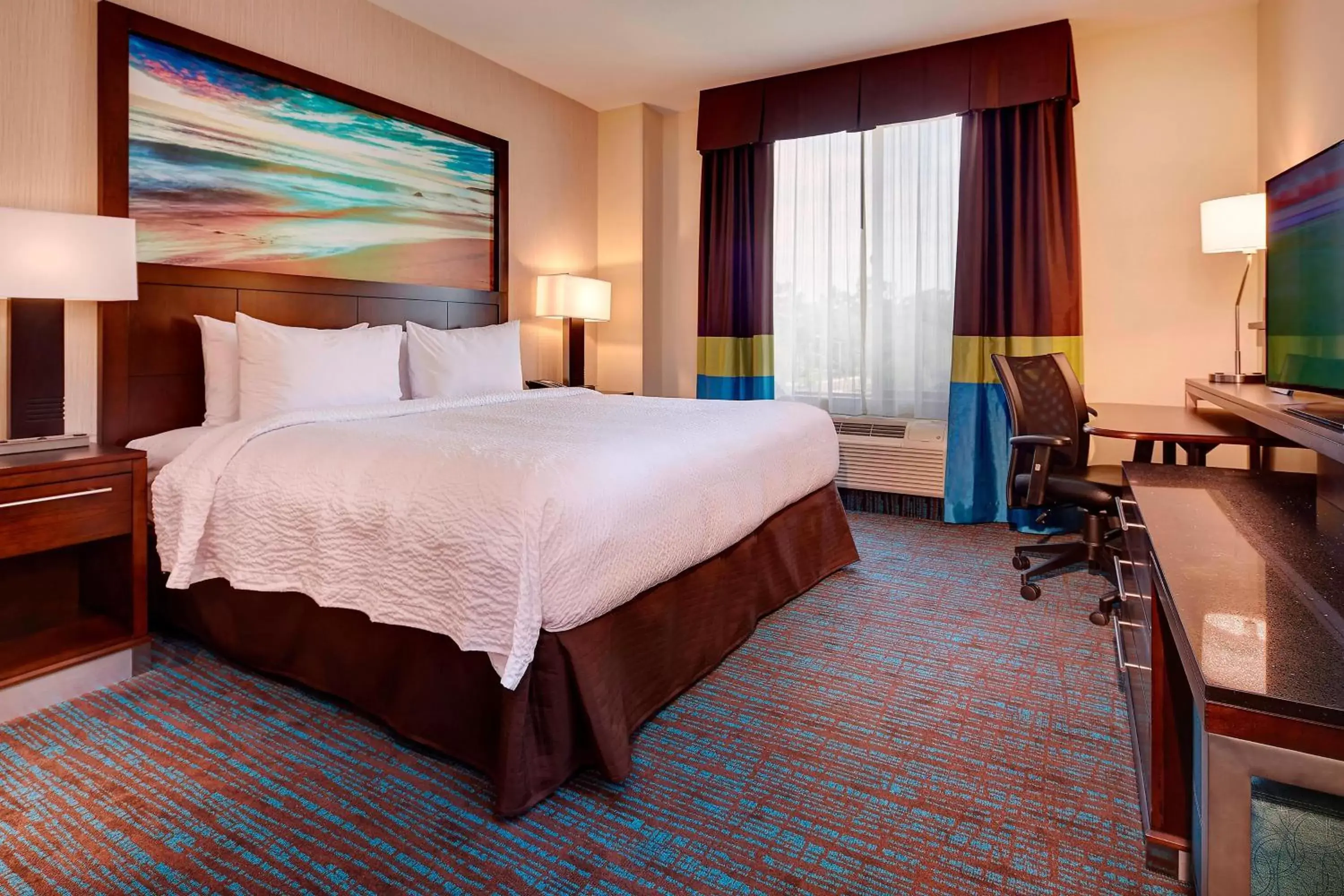 Photo of the whole room, Bed in Fairfield Inn & Suites by Marriott San Diego Carlsbad