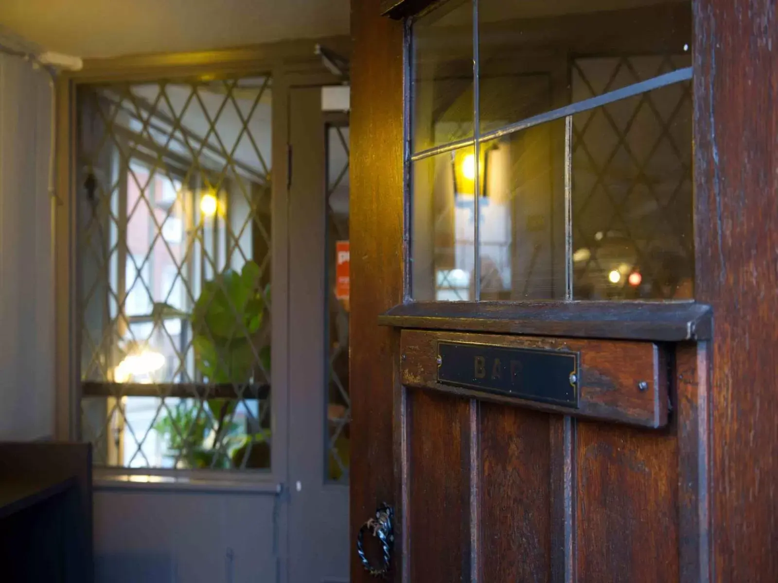 Facade/entrance in Chequers Inn