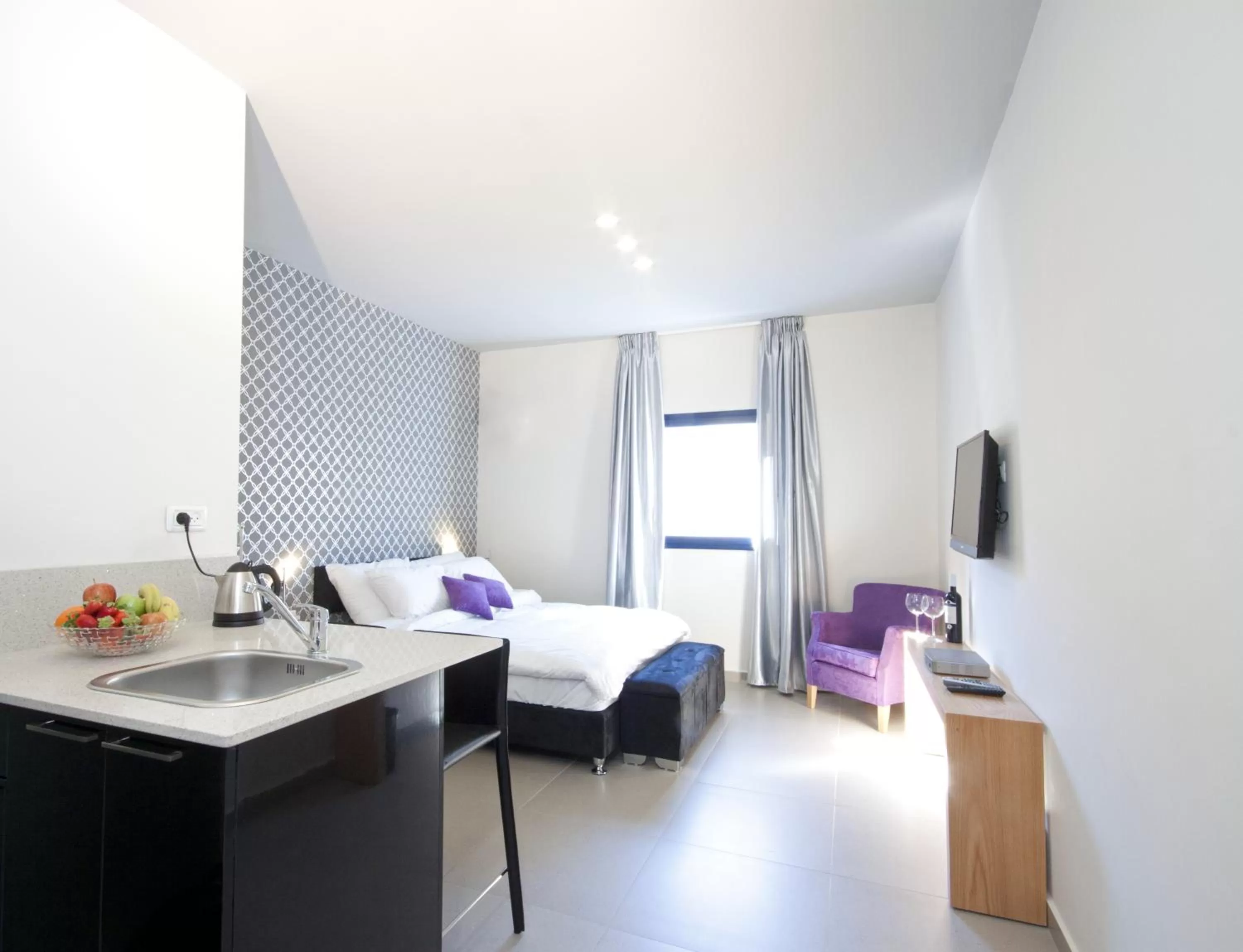 Bed in Hillel 11 Hotel