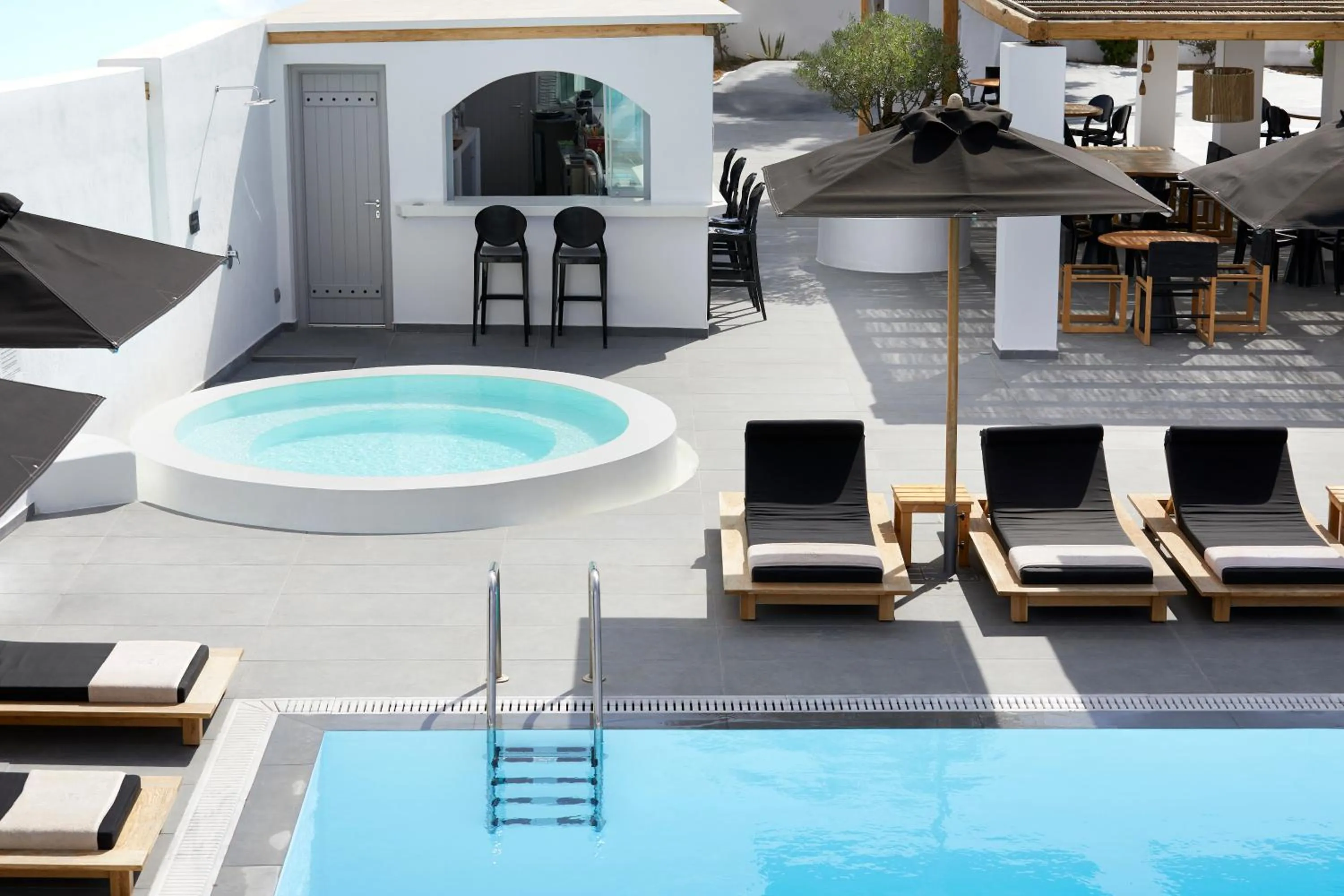 Swimming pool in Kalisti Hotel & Suites