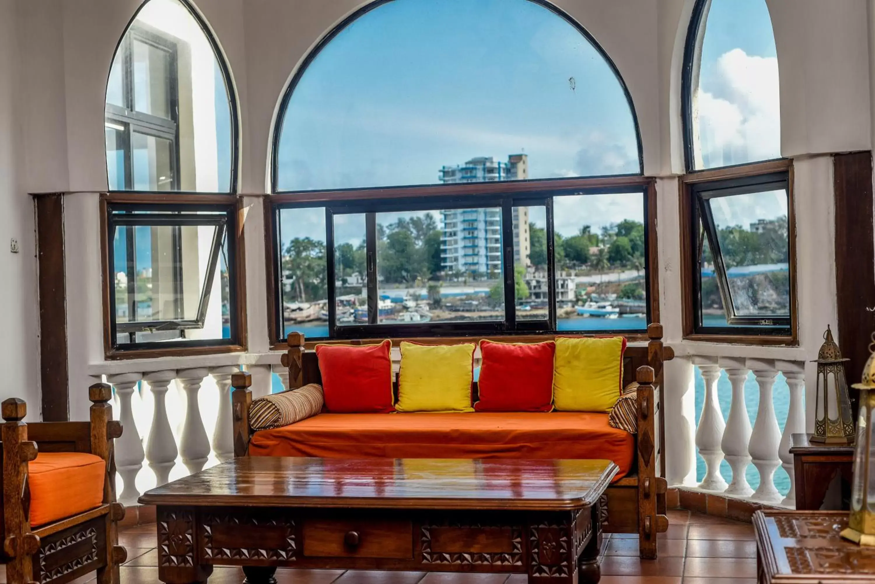 Lobby or reception, Seating Area in CityBlue Creekside Hotel & Suites