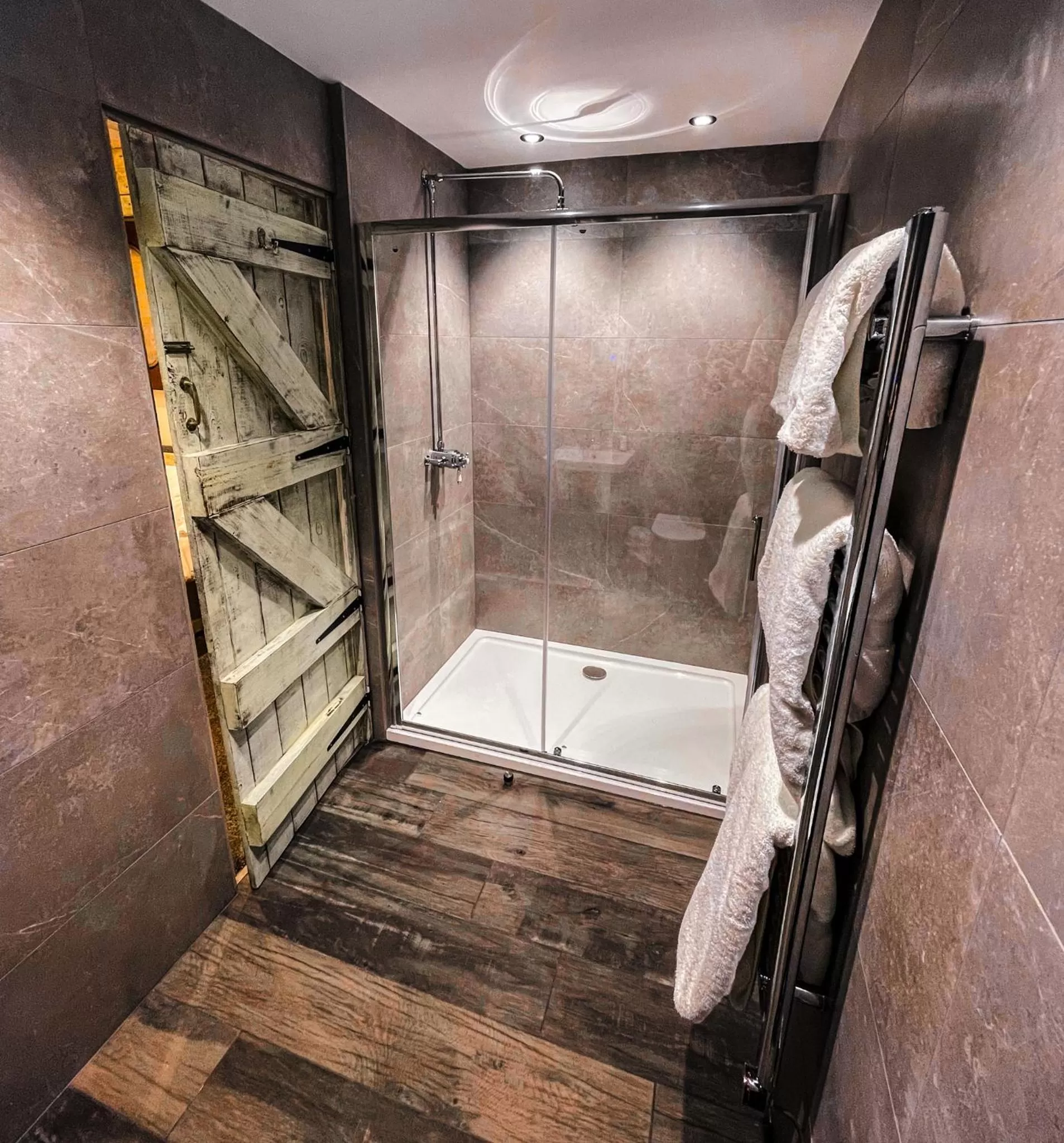 Bathroom in South Causey Inn