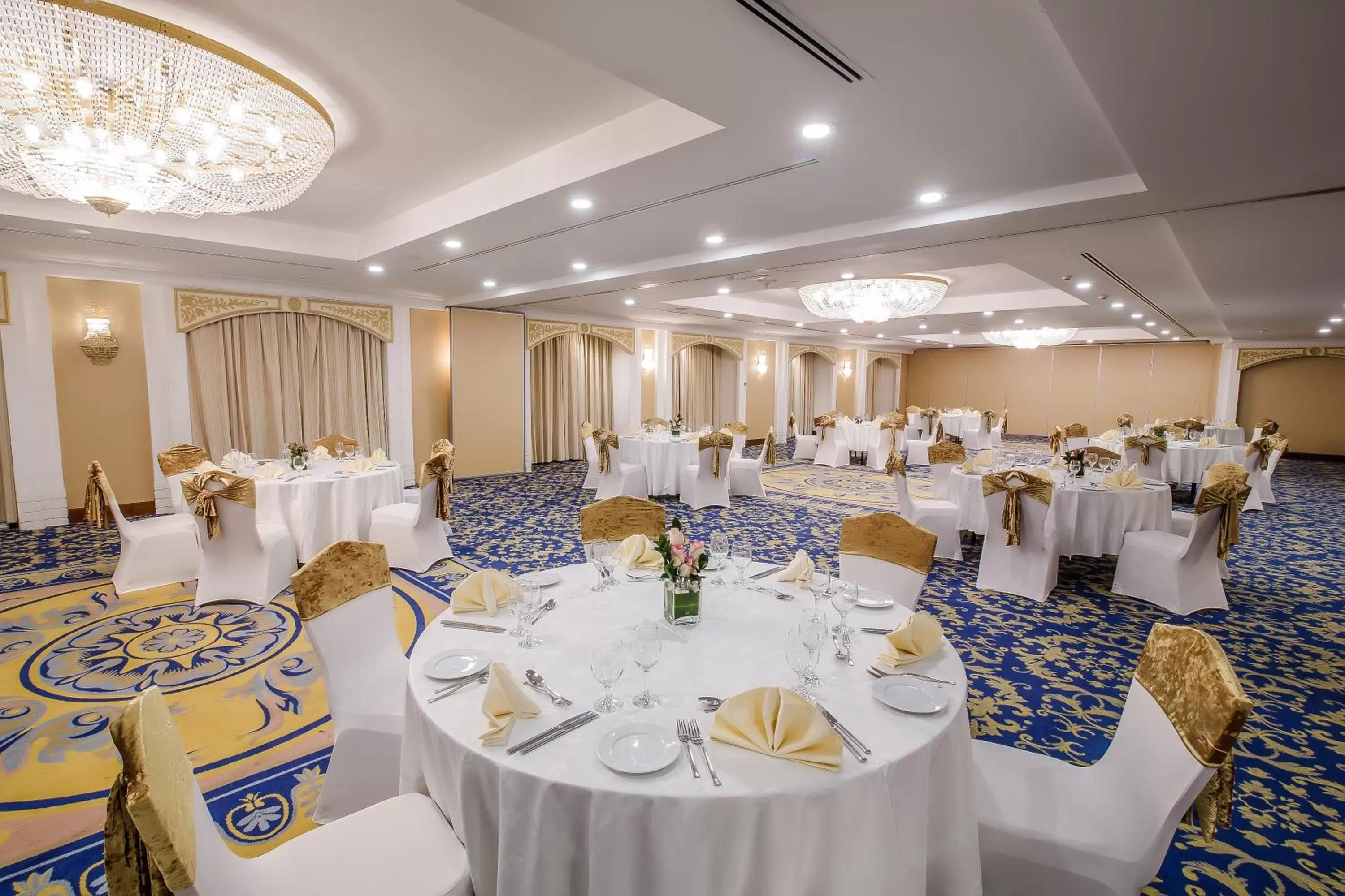 Business facilities in Grand Excelsior Hotel Bur Dubai