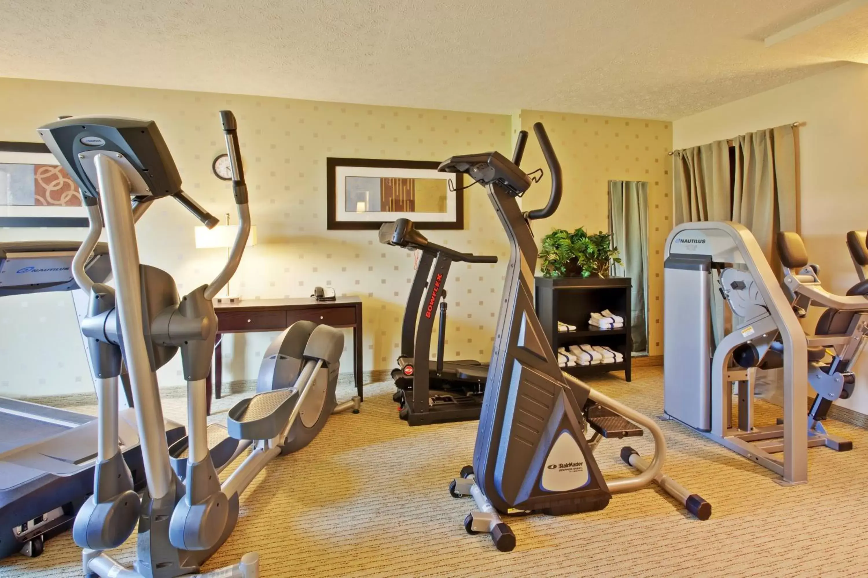 Fitness centre/facilities, Fitness Center/Facilities in Holiday Inn Bloomington-University Area, an IHG Hotel