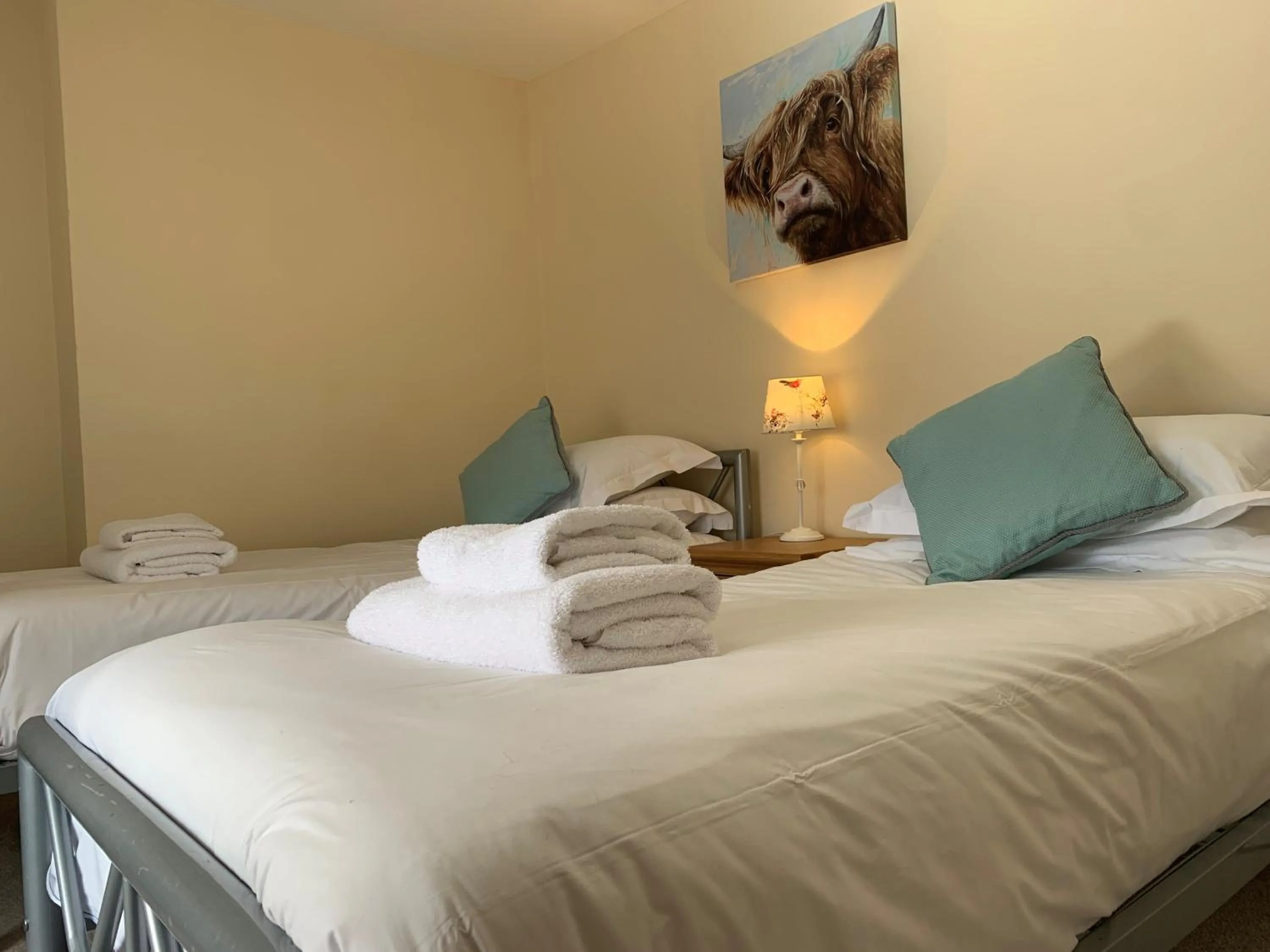 Family, Bed in New Inn - Dorchester