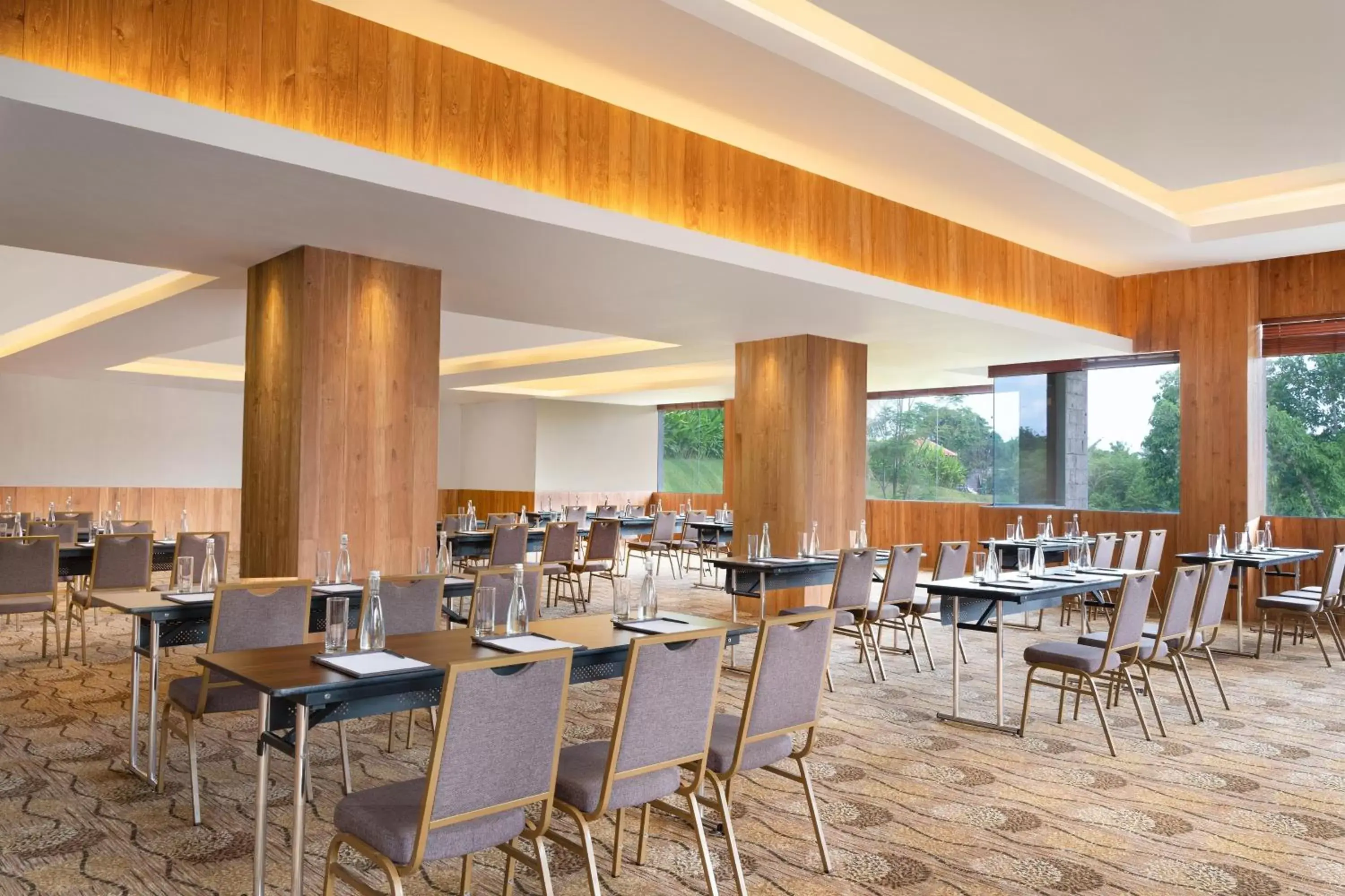 Meeting/conference room, Restaurant/Places to Eat in Sthala, A Tribute Portfolio Hotel, Ubud Bali