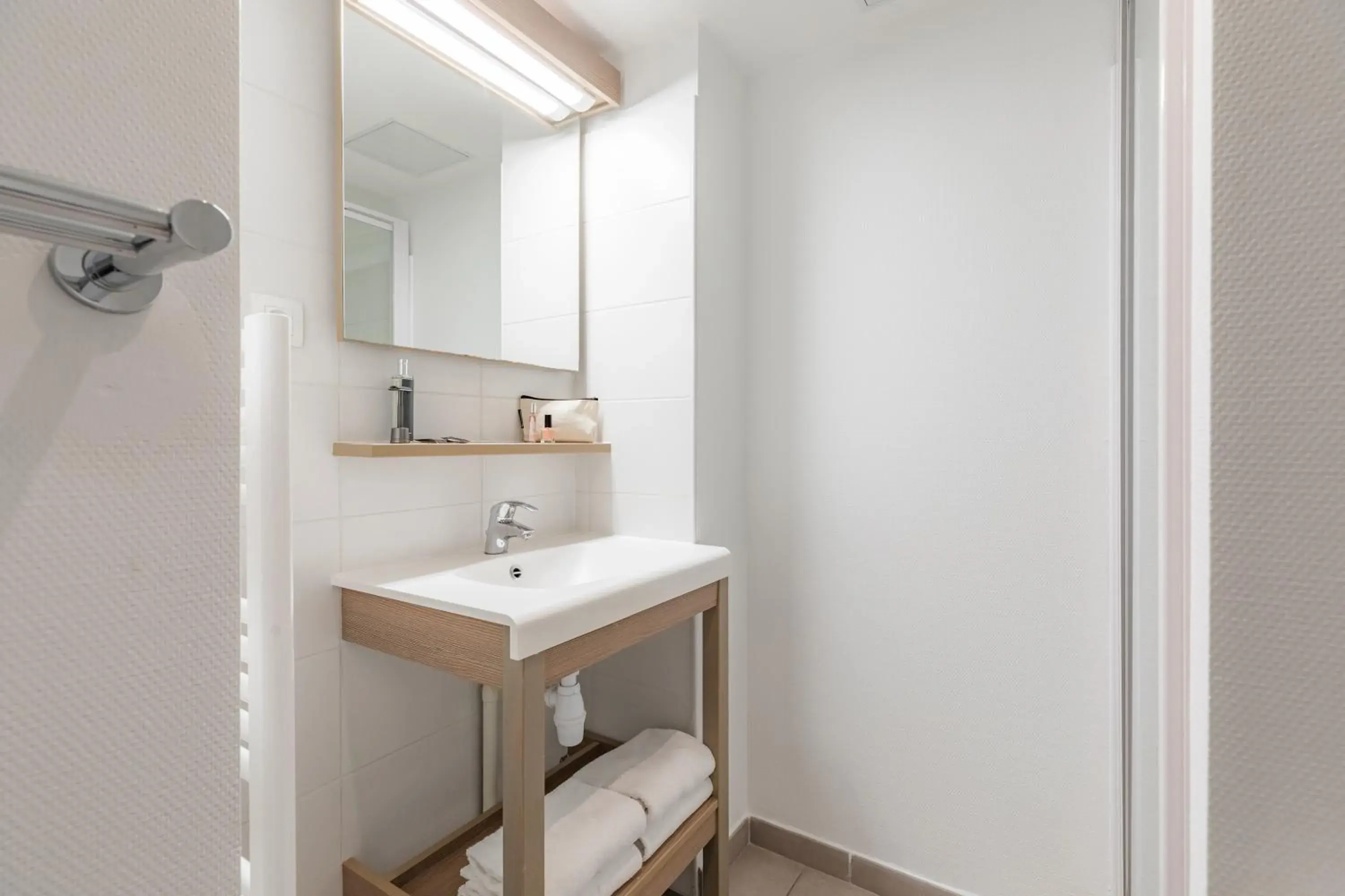 Shower, Bathroom in Appart'City Valence Centre