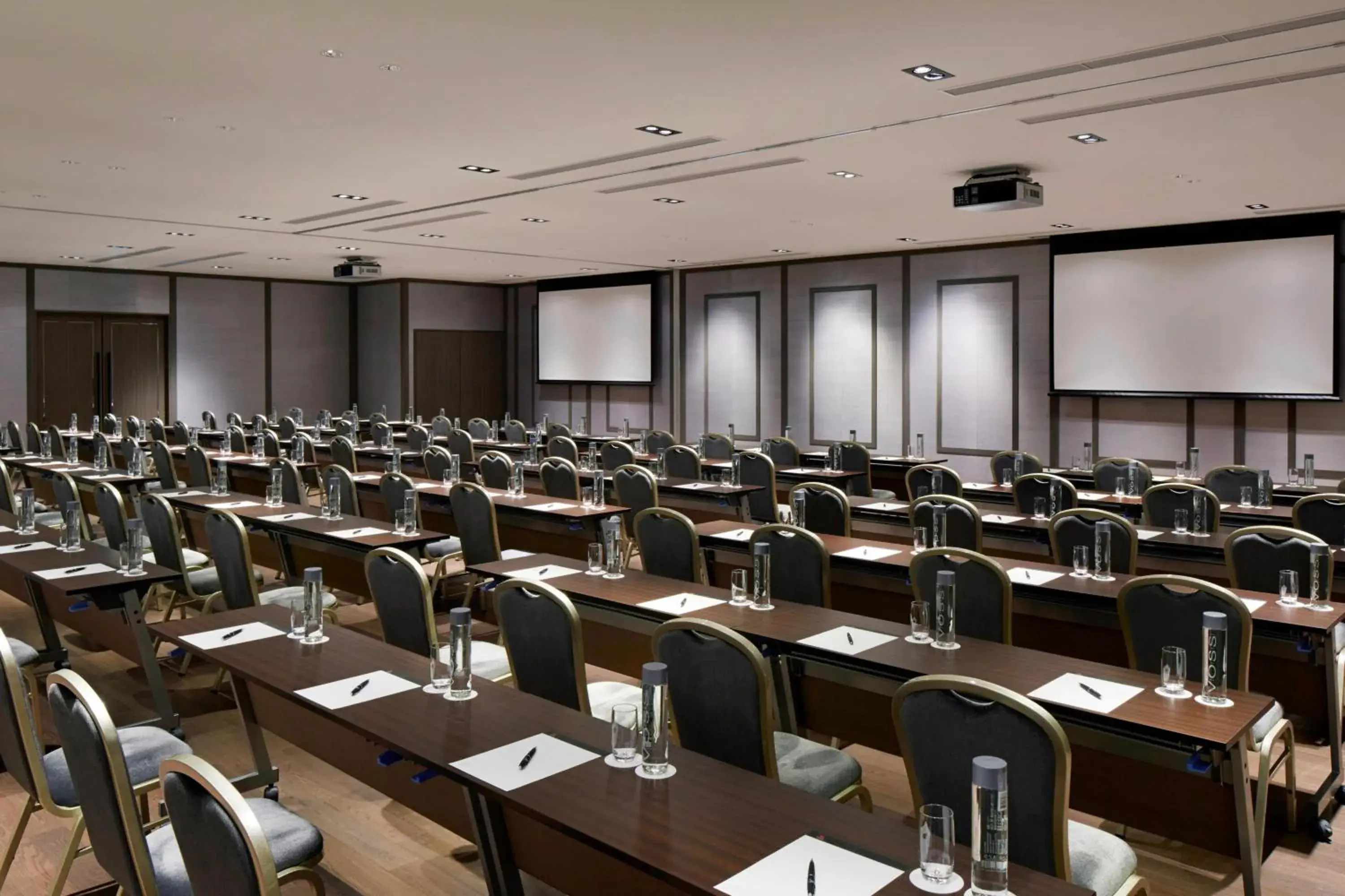 Meeting/conference room in Tokyo Marriott Hotel