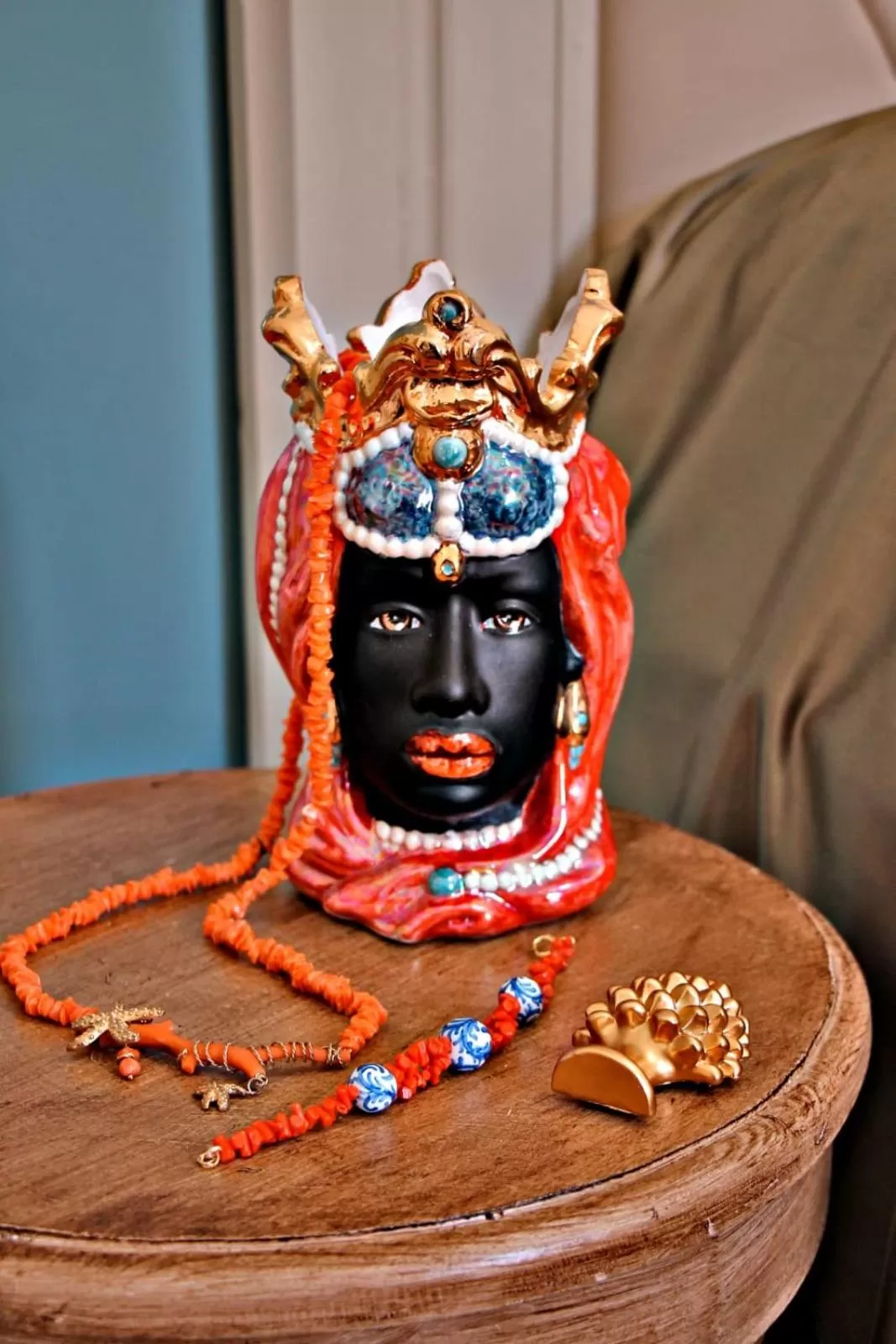 Decorative detail in Kèramos Luxury Rooms