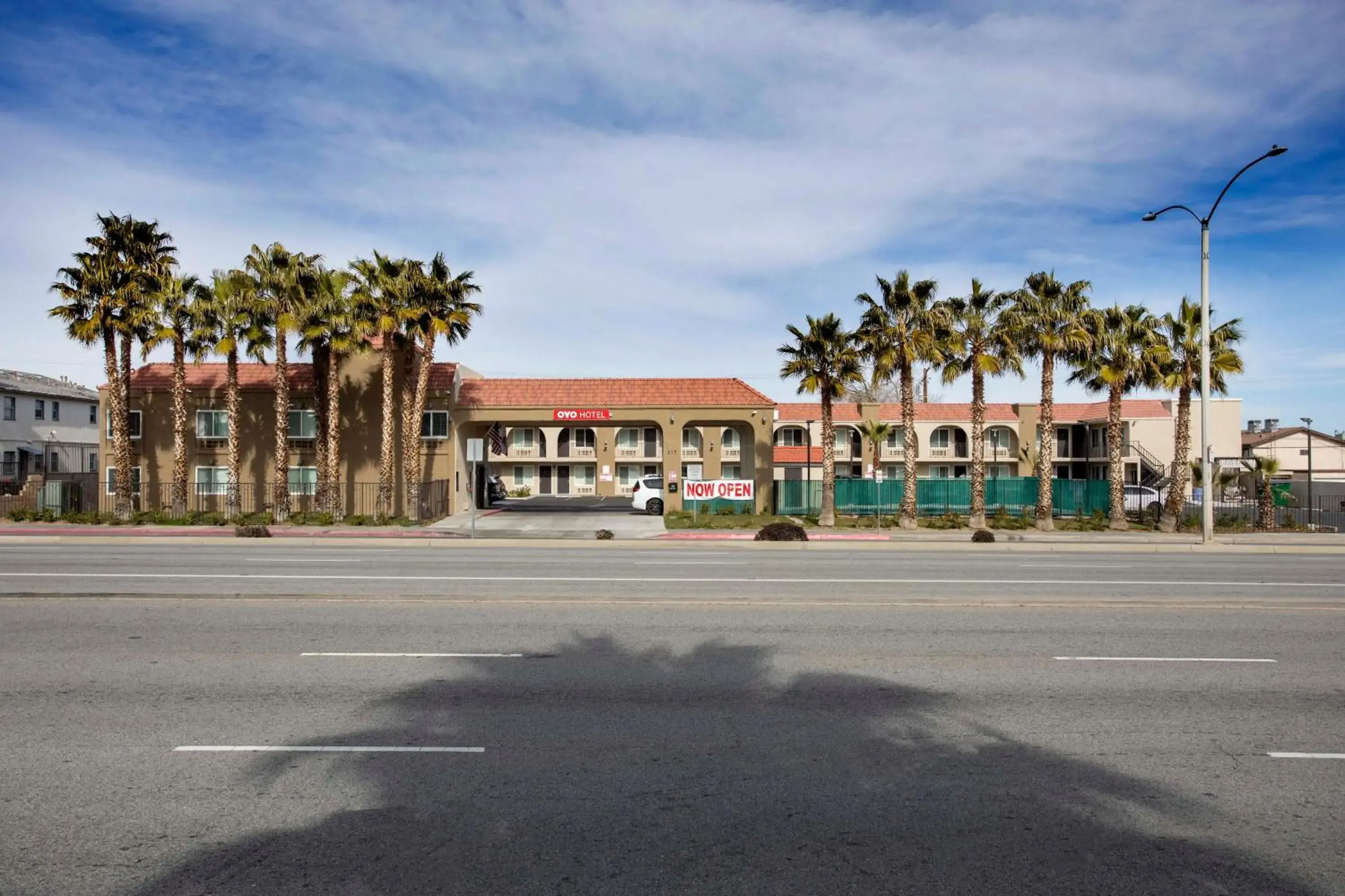 Facade/entrance, Property Building in OYO Hotel Palmdale - Antelope Valley