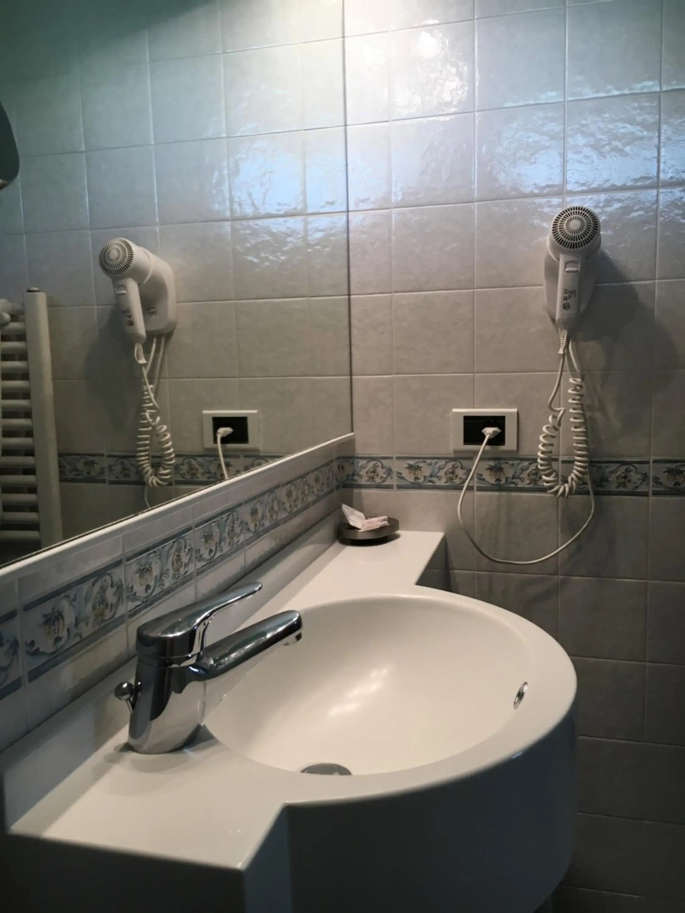 Bathroom in Garni Enrosadira