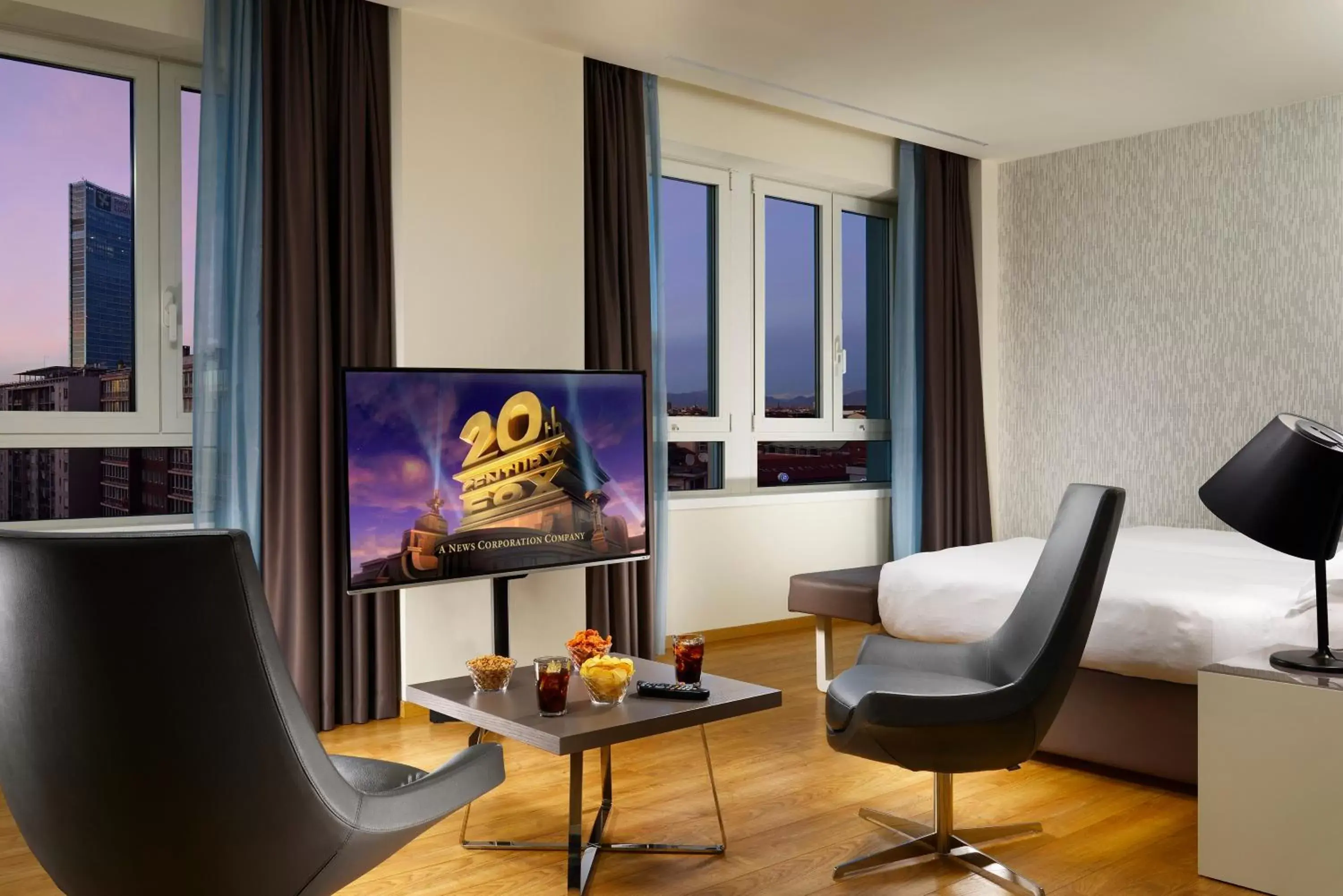 Photo of the whole room, TV/Entertainment Center in UNAHOTELS Century Milano