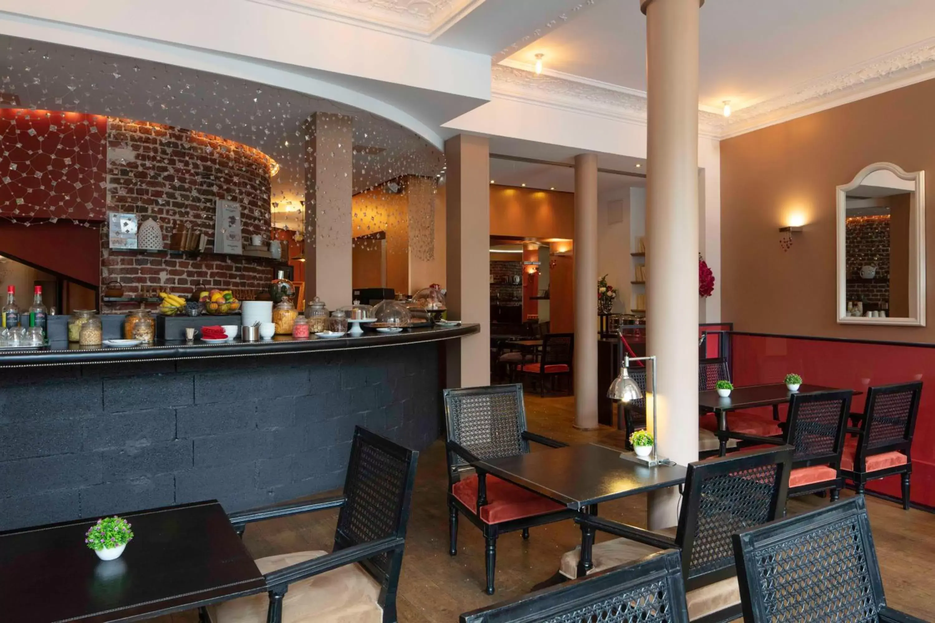Lounge or bar, Lounge/Bar in Le 123 Elysees - Astotel